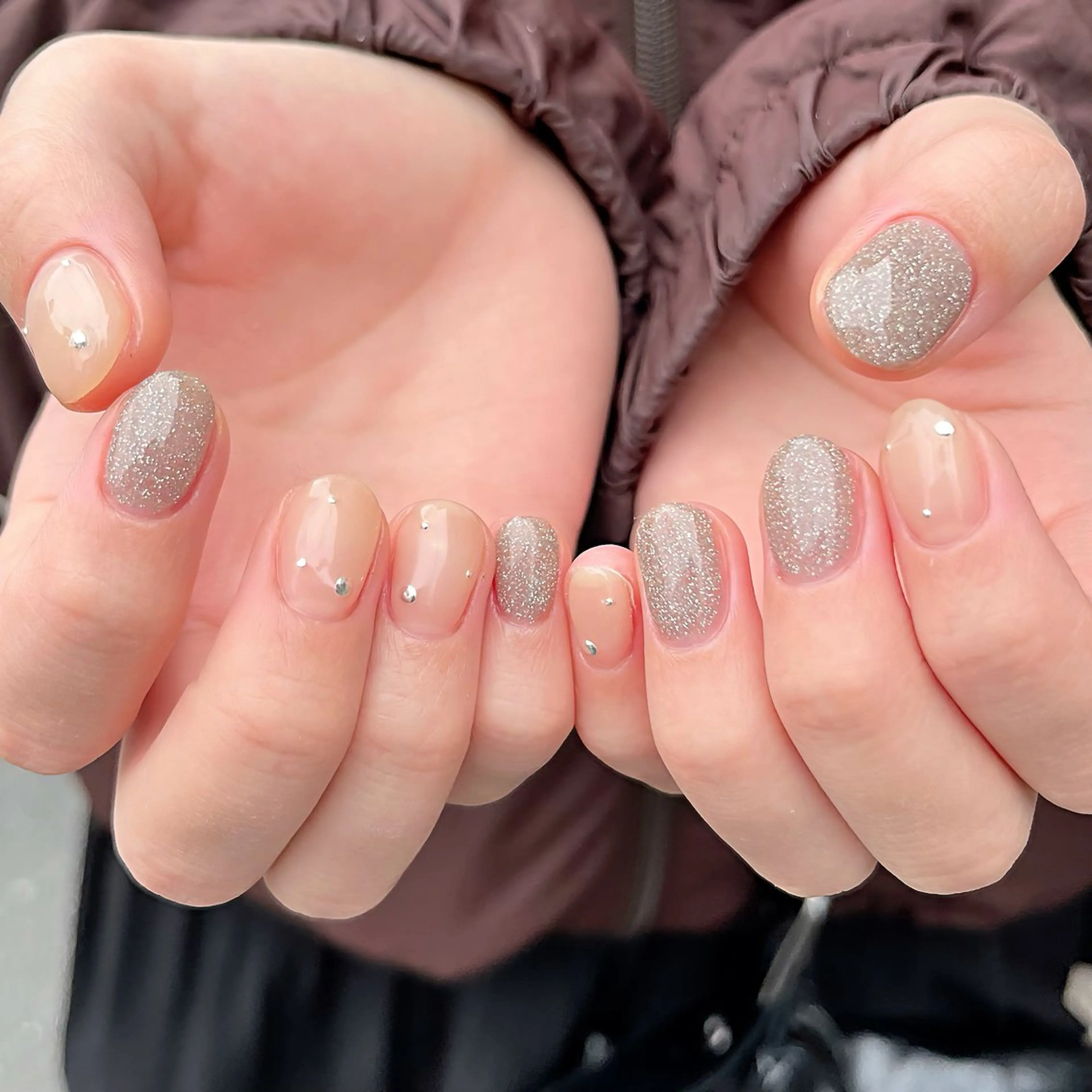 ネイル チークネイル ガーリー グラデーション グリーン オフィスネイル ハンドネイル 🫧OPELIA NAIL渋谷🫧のネイルデザイン