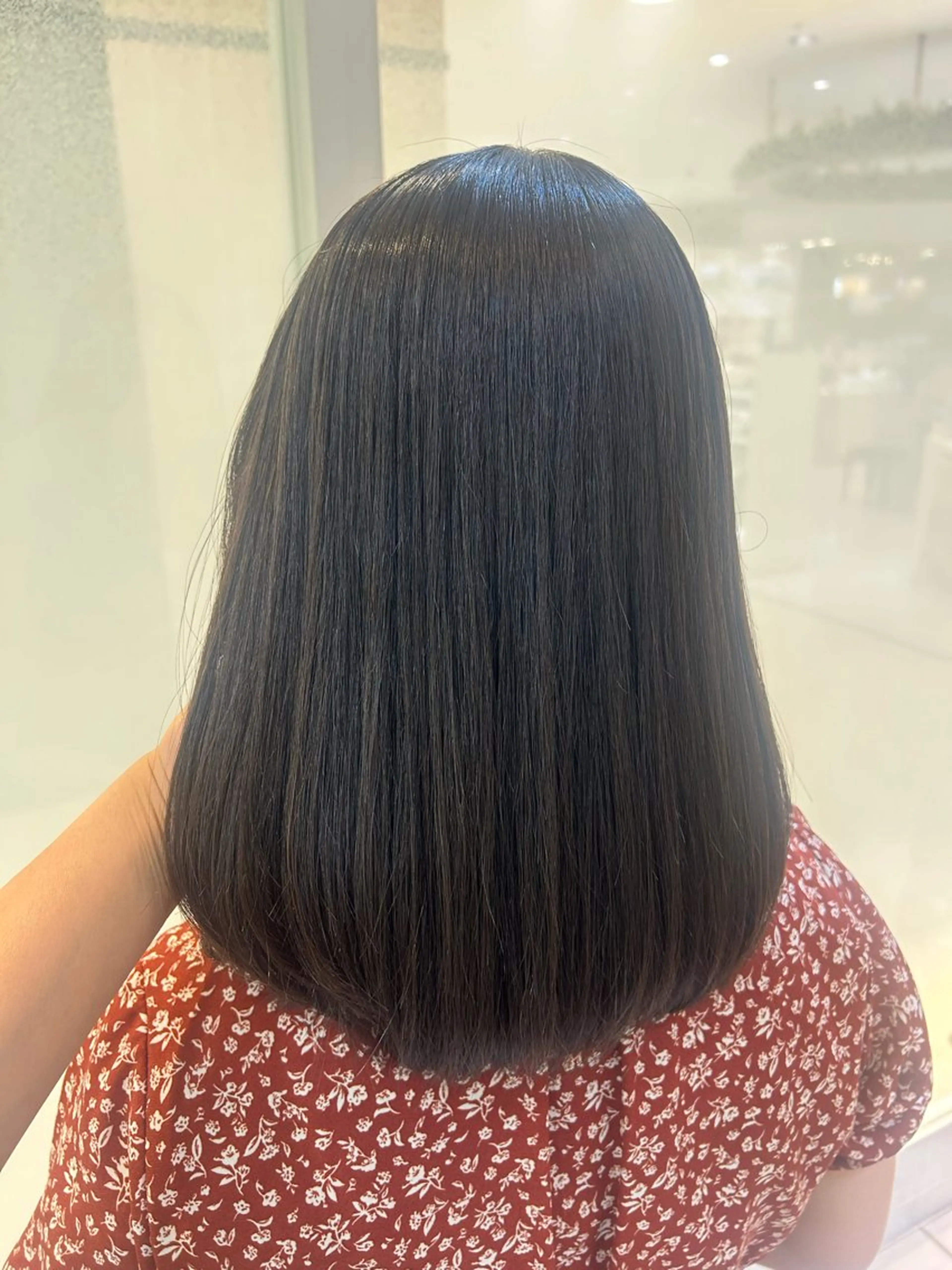 ミディアム パーマ カット 縮毛矯正 トリートメント 艶質改善/縮毛矯正 ササキナツミのヘアスタイル