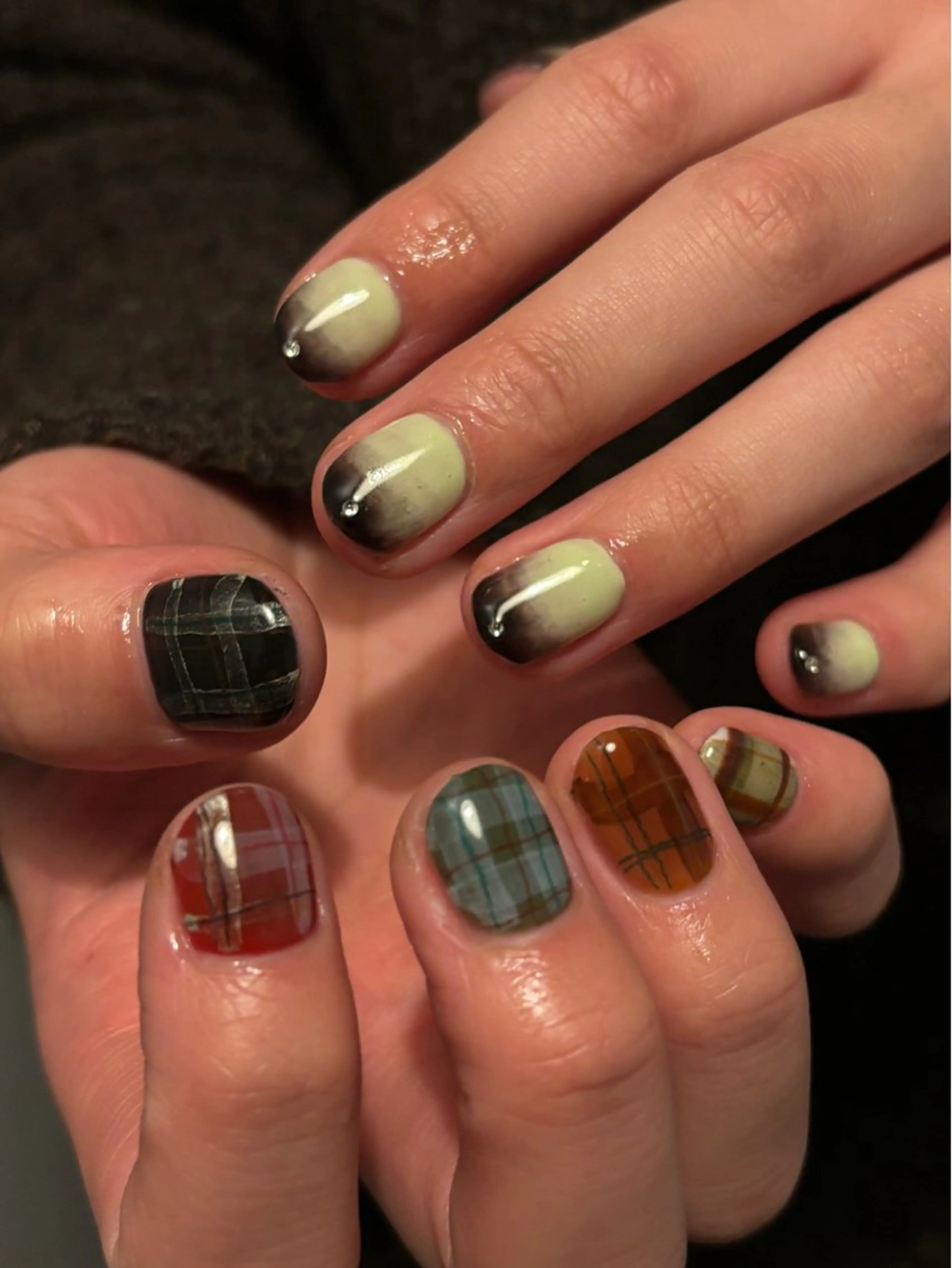 ネイル ハンドネイル sister  mohawk所属・chika ／ nailのネイルデザイン