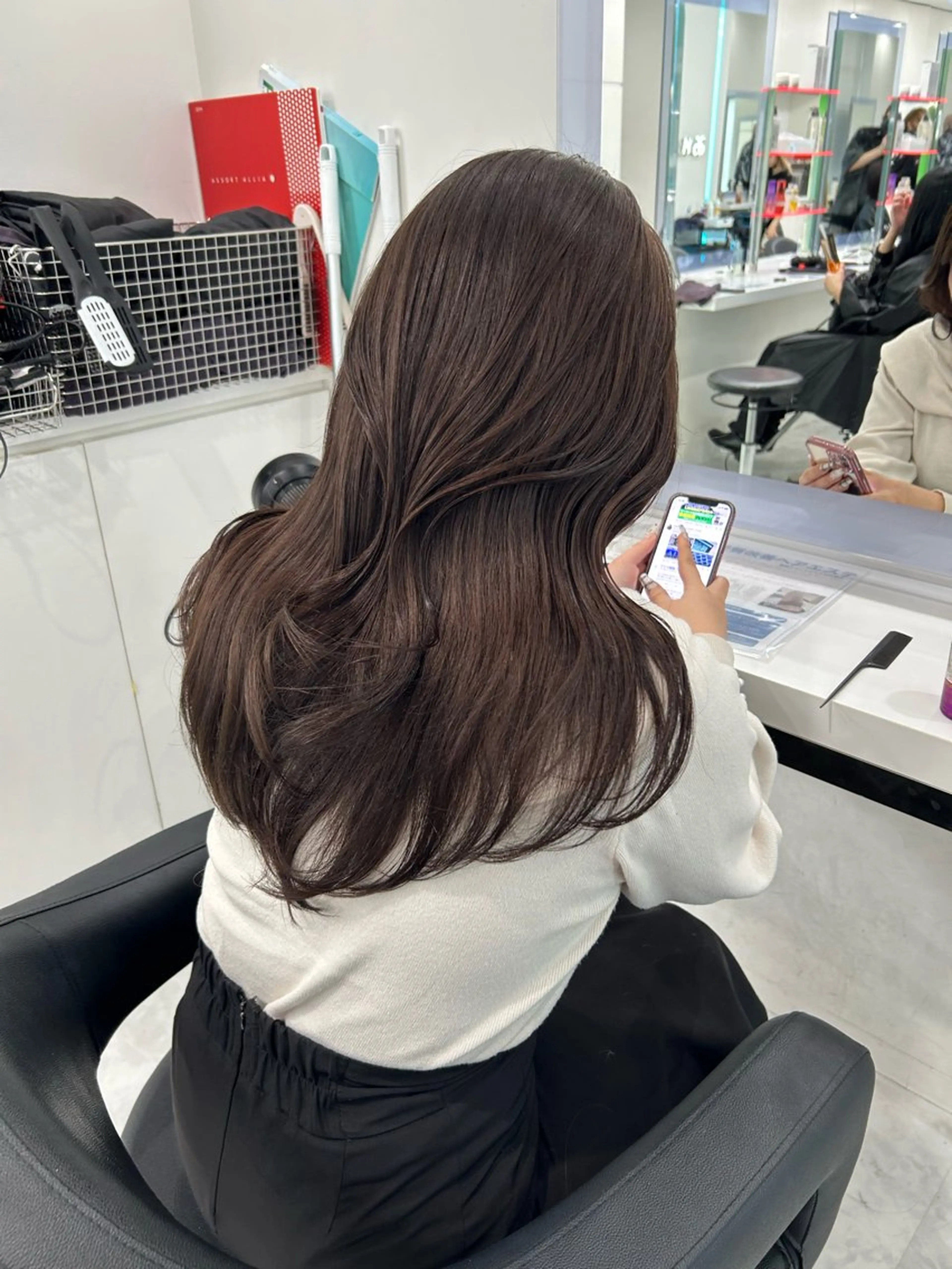セミロング カラー カット ヘアカラー 縮毛矯正 💖透け感ベージュ KOTA💖のヘアスタイル