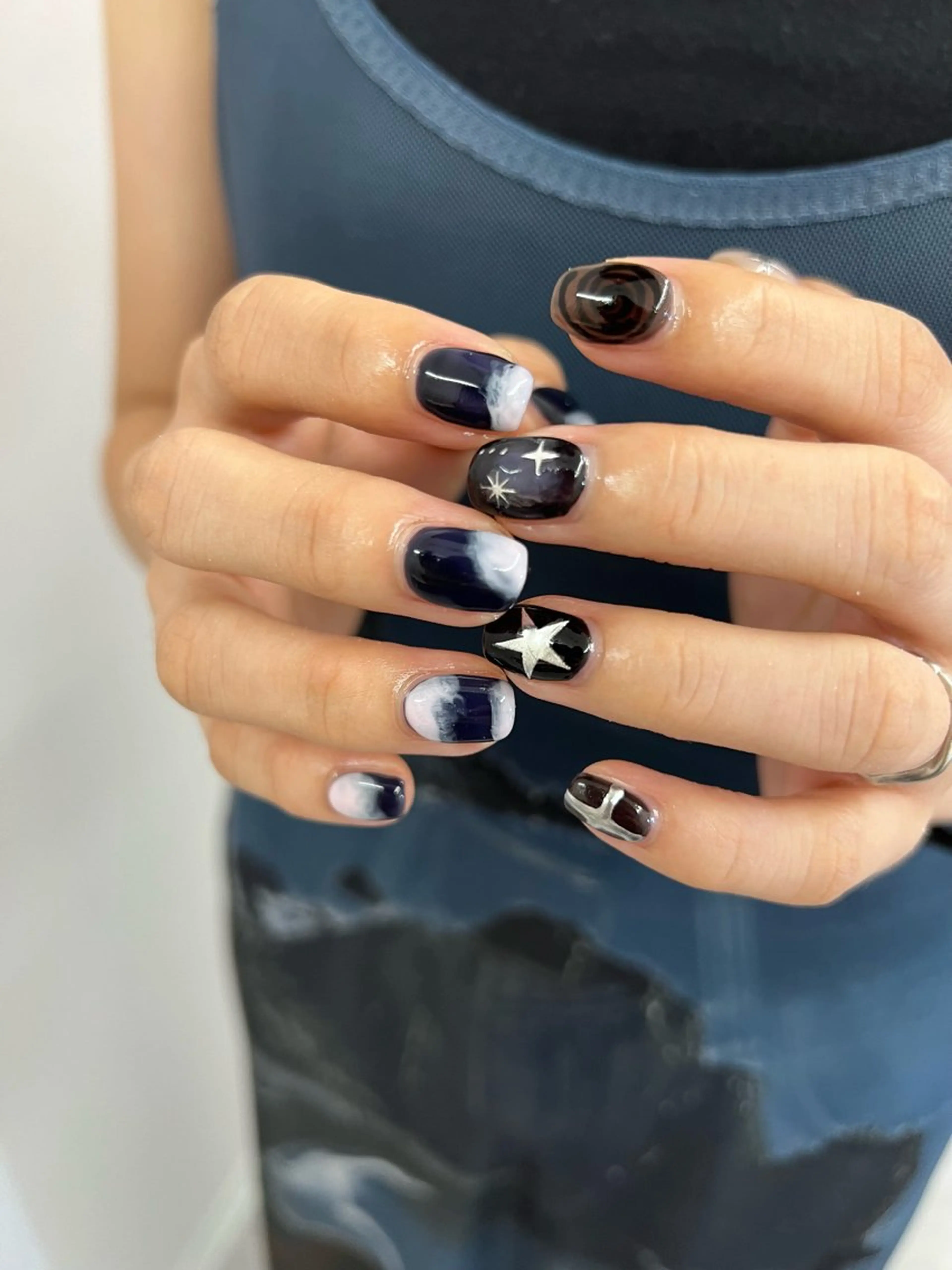 ネイル ジェルネイル 韓国ネイル マグネットネイル ニュアンスネイル パラジェル ハンドネイル ハンドケア Bana_ Nailのネイルデザイン