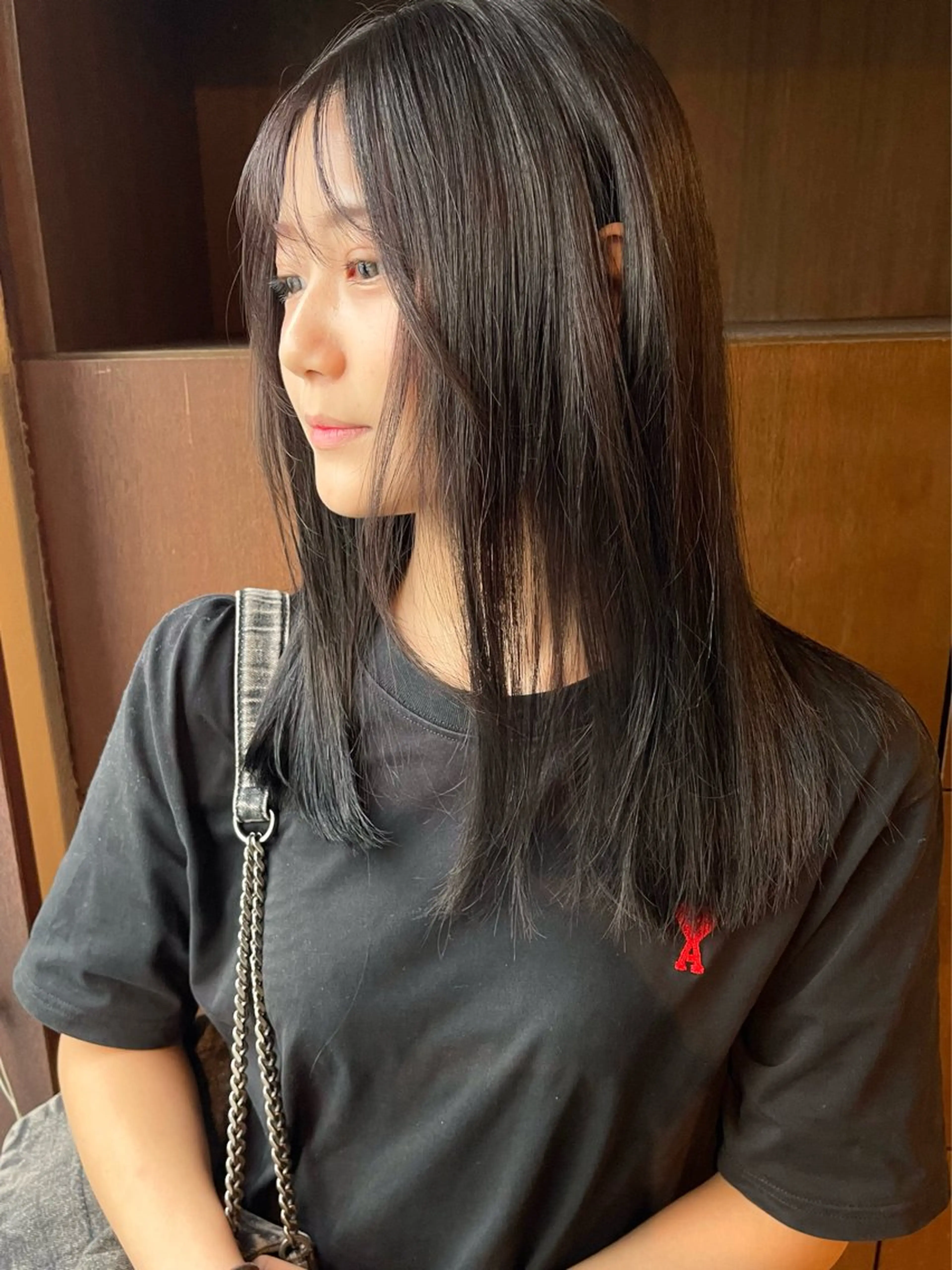 セミロング カラー 黒髪 透明感カラー レイヤーカット カット ヘアカラー トリートメント 髪質改善ｶﾗｰ ｹｱﾌﾞﾘｰﾁ/ﾀﾑのヘアスタイル