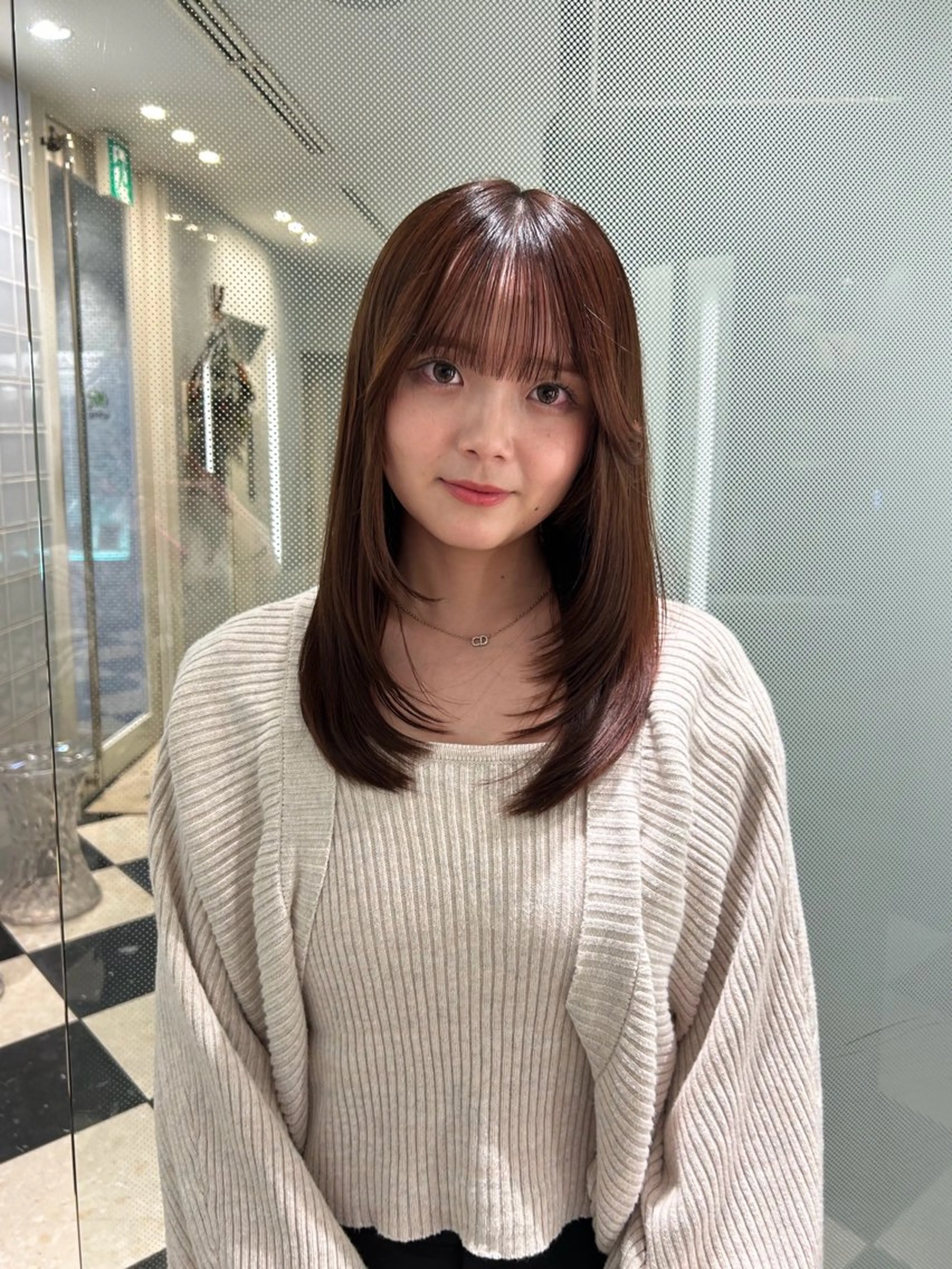 セミロング 顔周りカット レイヤーカット カット ヘアカラー トリートメント LA PENSEE BLEU所属・大谷美佳/レイヤー カット/ツヤ髪のヘアスタイル
