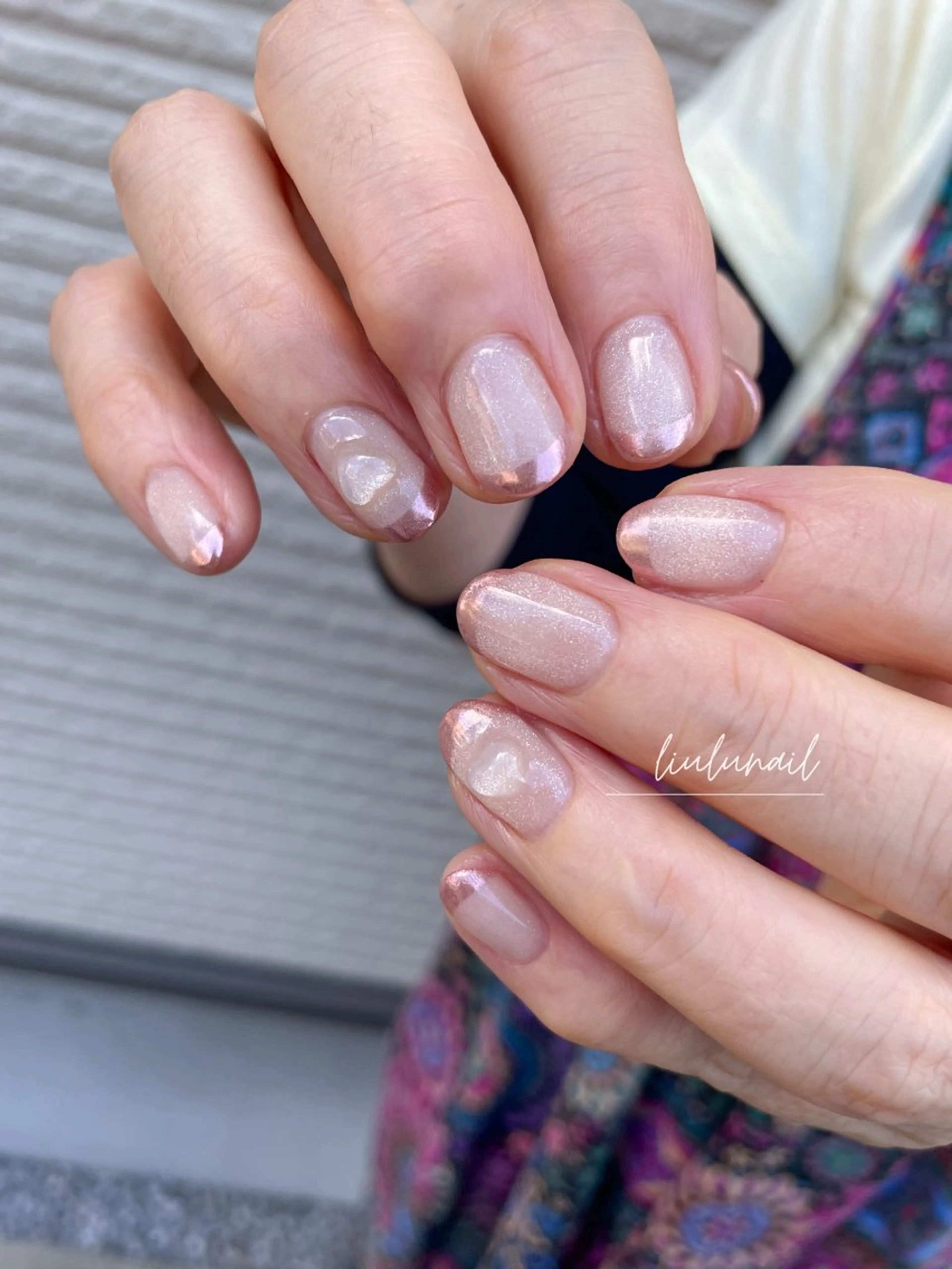 ネイル フレンチネイル マグネットネイル ミラーネイル 持ち込み ピンク liulu nailのネイルデザイン