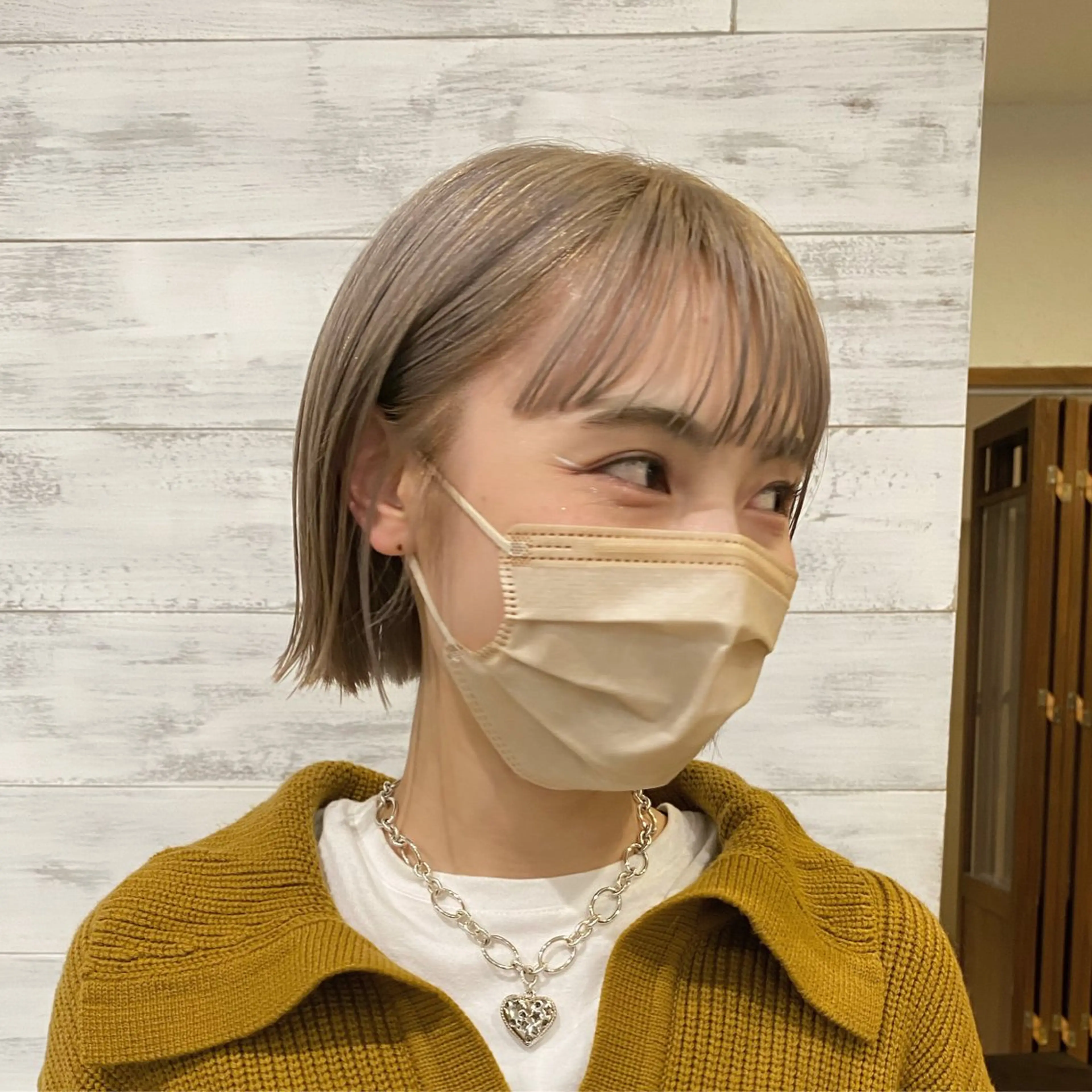 ショート 切りっぱなしボブ ボブ カット ヘアカラー 栗原 瑞稀のヘアスタイル