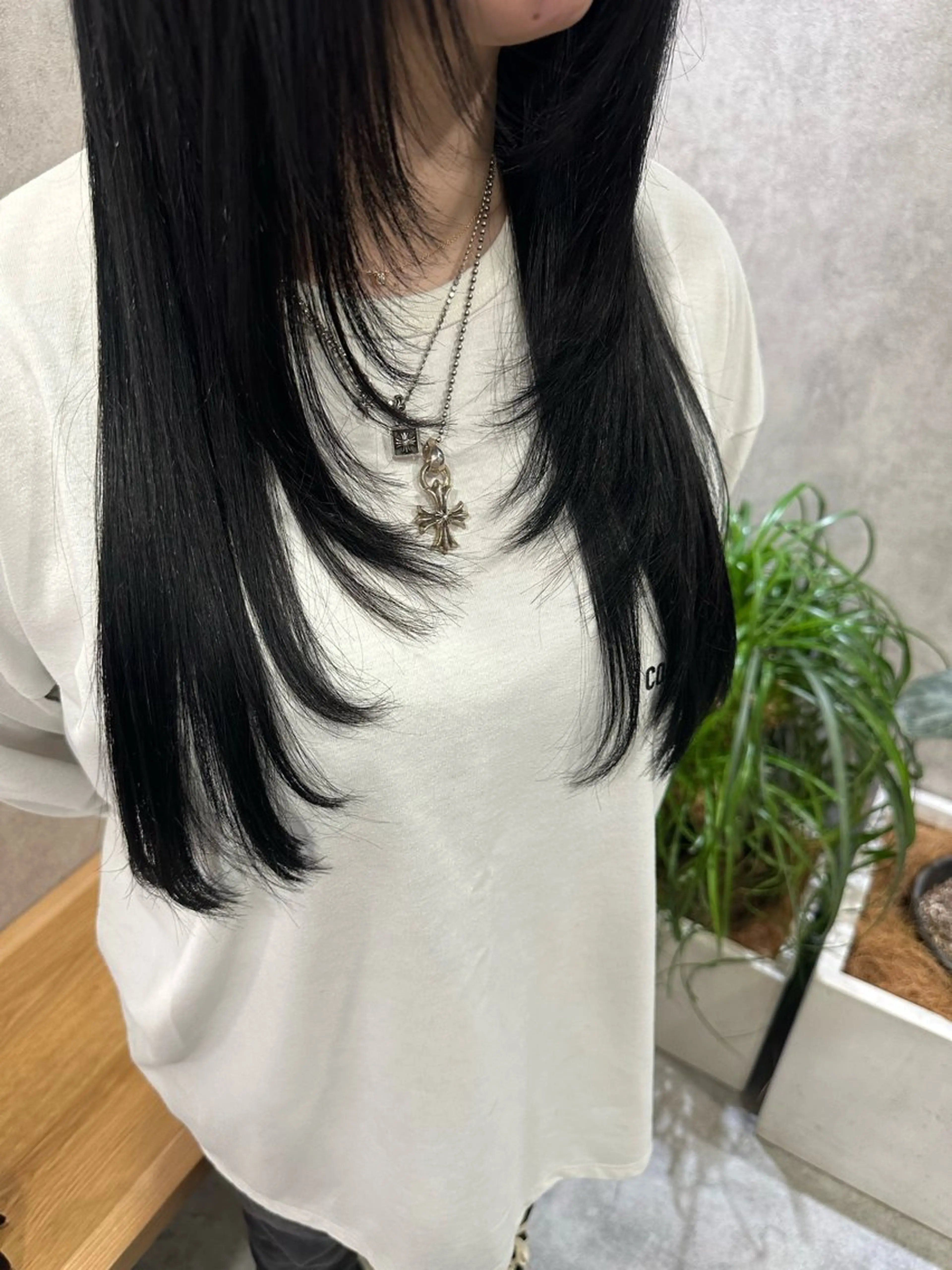 ロング エクステ レイヤーカット ロング エクステ MOURI CHISATOのヘアスタイル