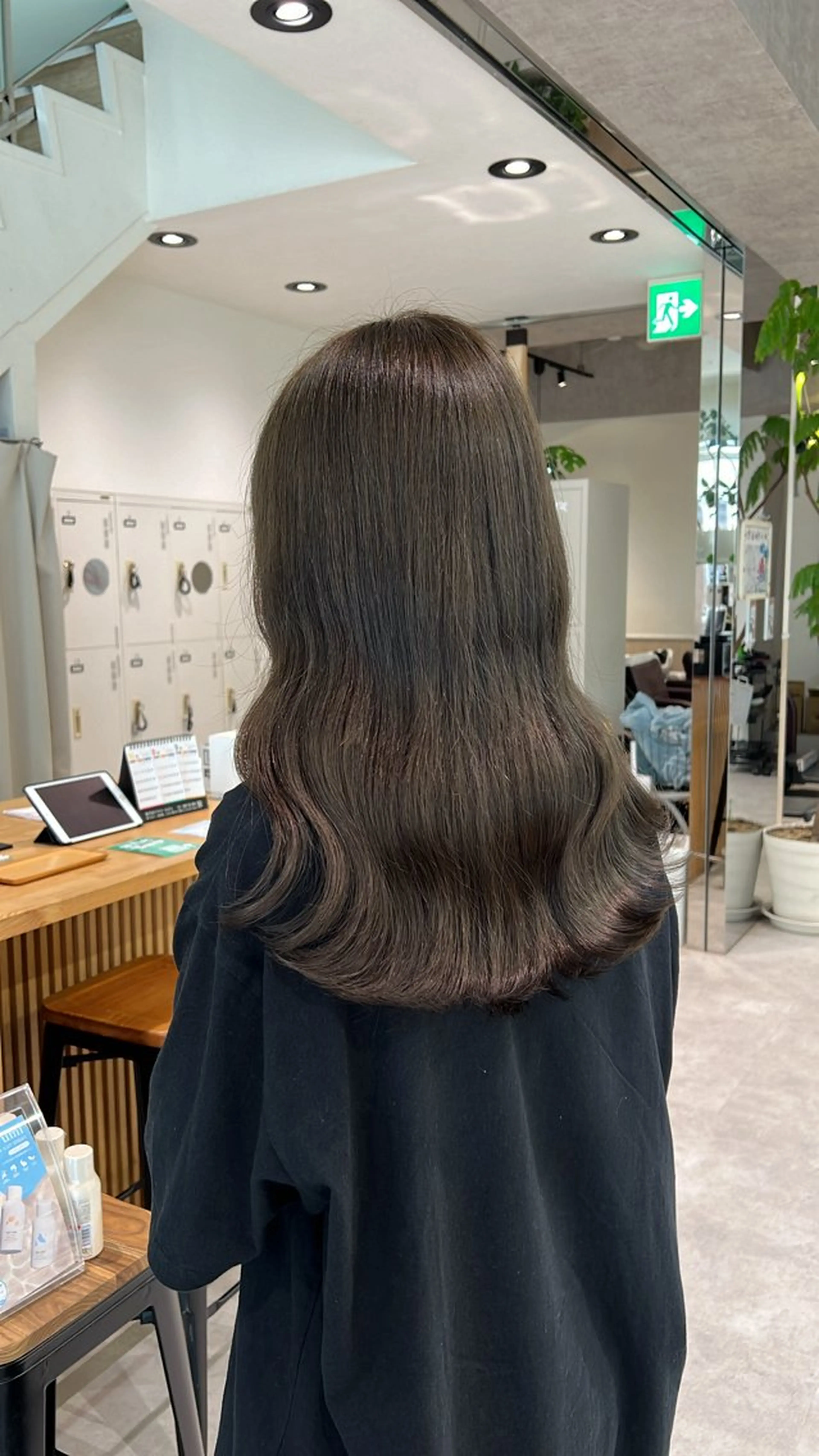 セミロング カラー ブリーチ 透明感カラー グレージュ オリーブグレージュ オリーブグレー ヘアカラー 透明感カラー/ボブ / MARIE🍇のヘアスタイル