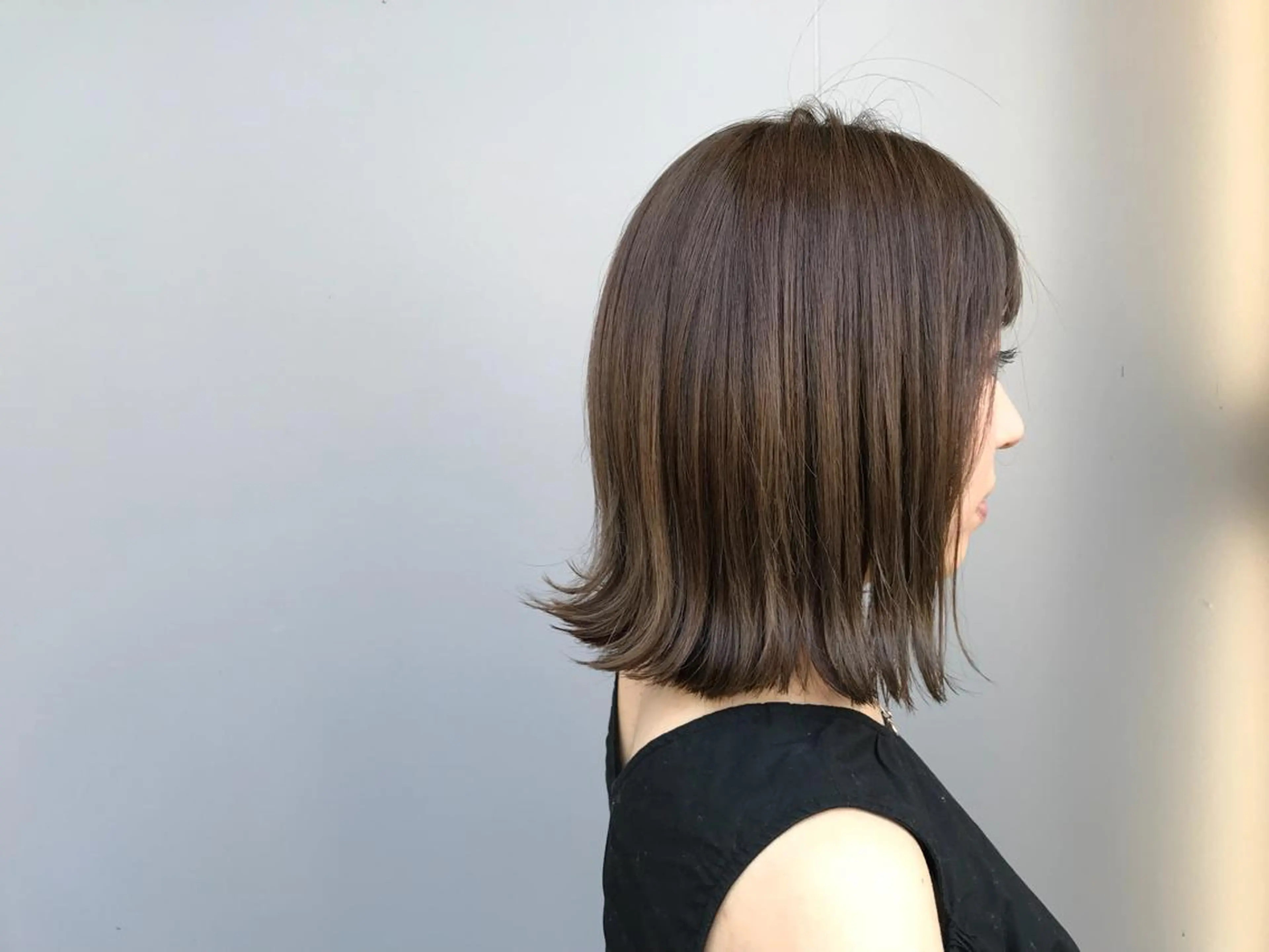 ミディアム カラー 切りっぱなしボブ グレージュ ボブ シェールピエール所属・Laf かおりのマツエク・マツパデザイン