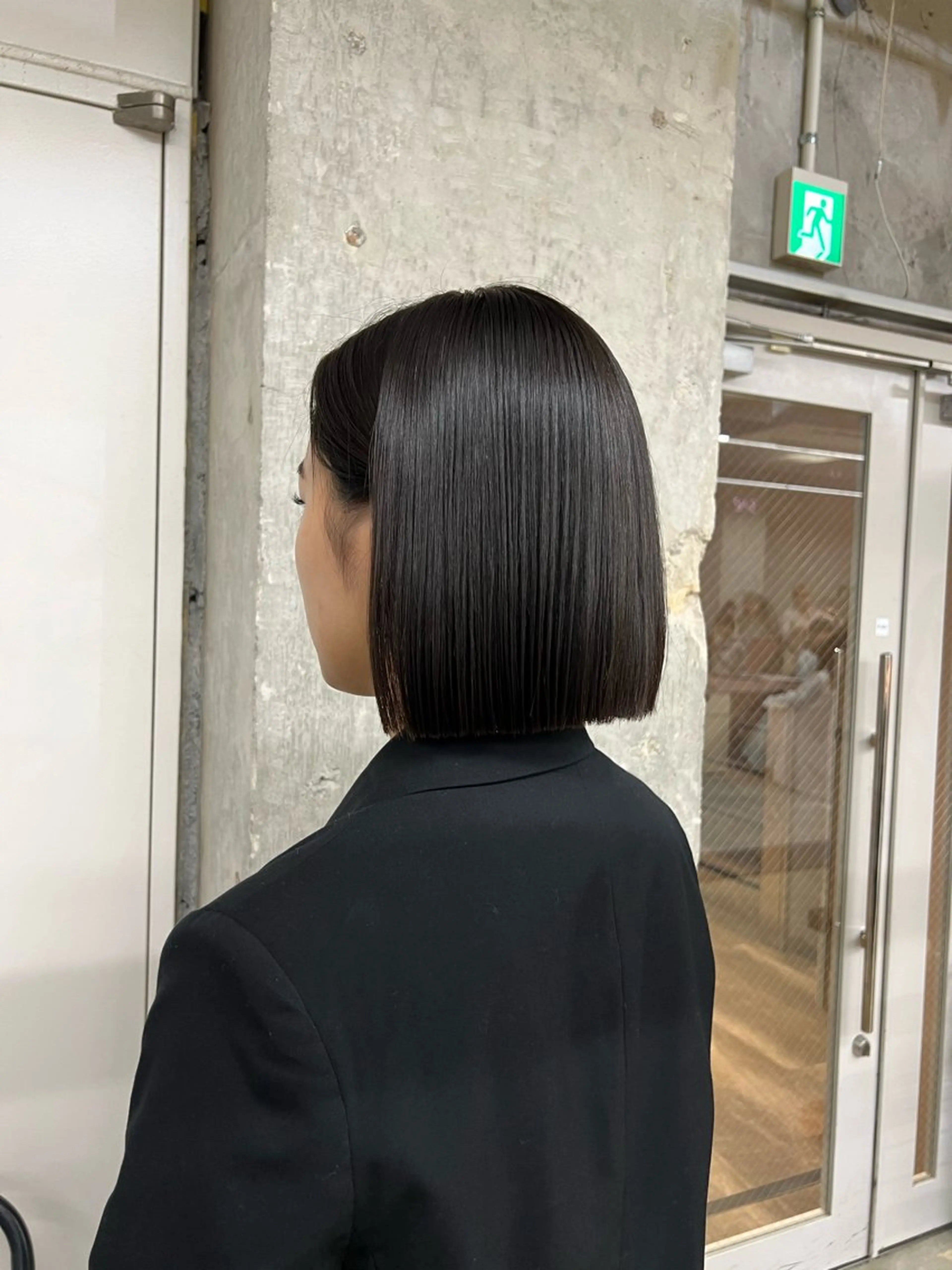 ミディアム ボブ era所属・azumi/ボブ/暖 色/オリーブ/縮毛のヘアスタイル