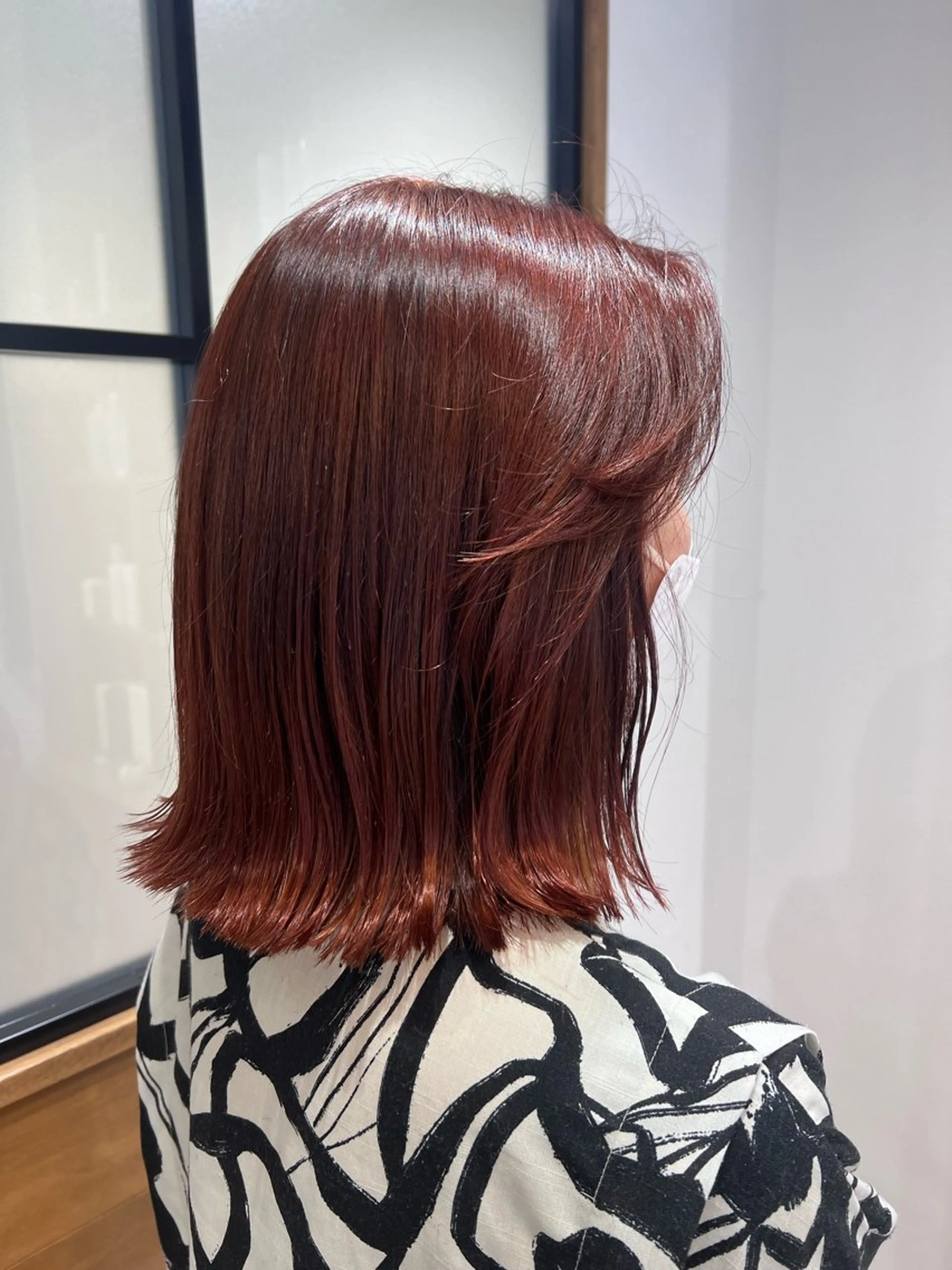 ミディアム カラー ボルドーカラー オレンジ 新井 友菜のヘアスタイル
