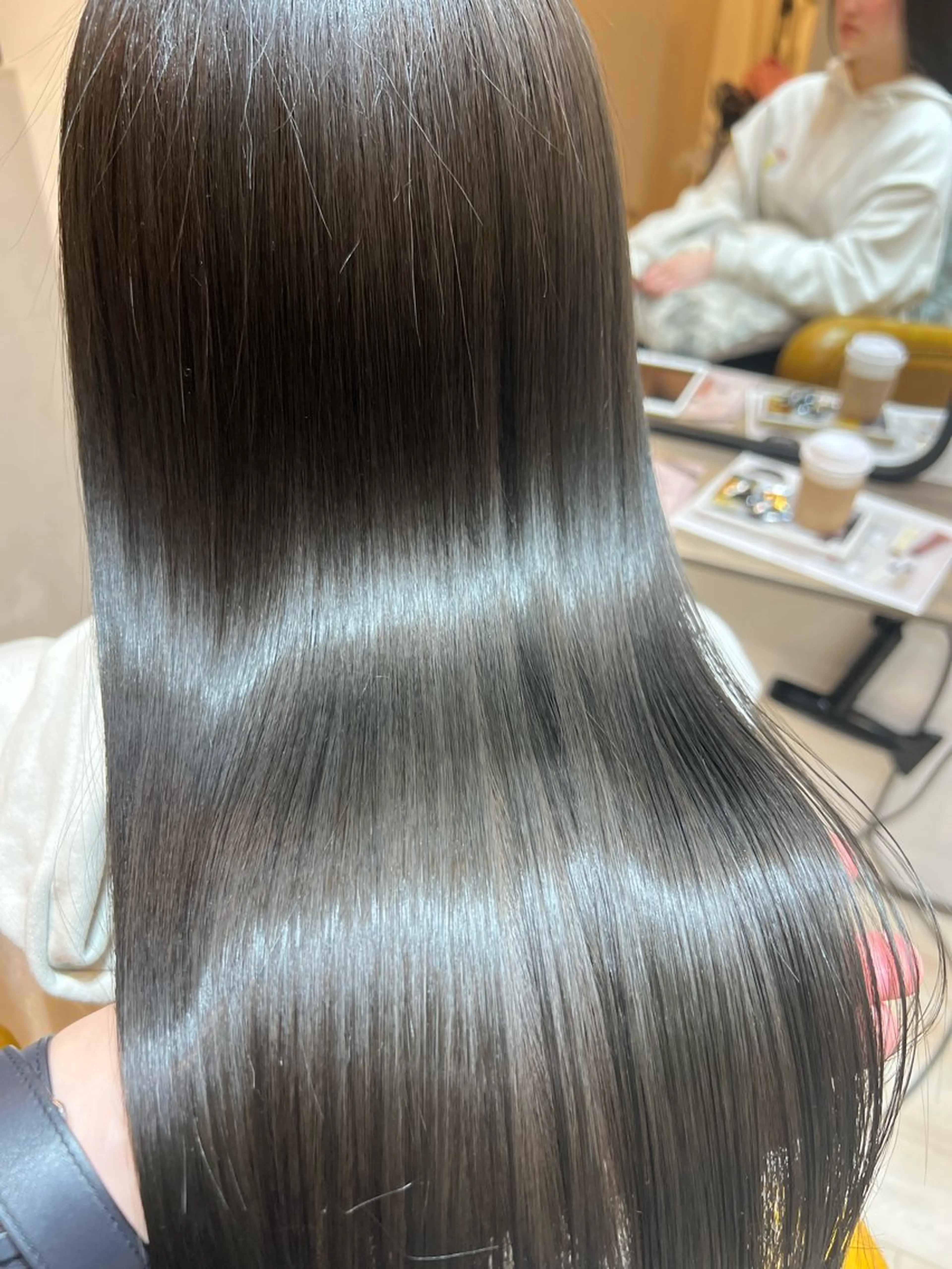 ロング トリートメント 小山 ヨシタカのヘアスタイル