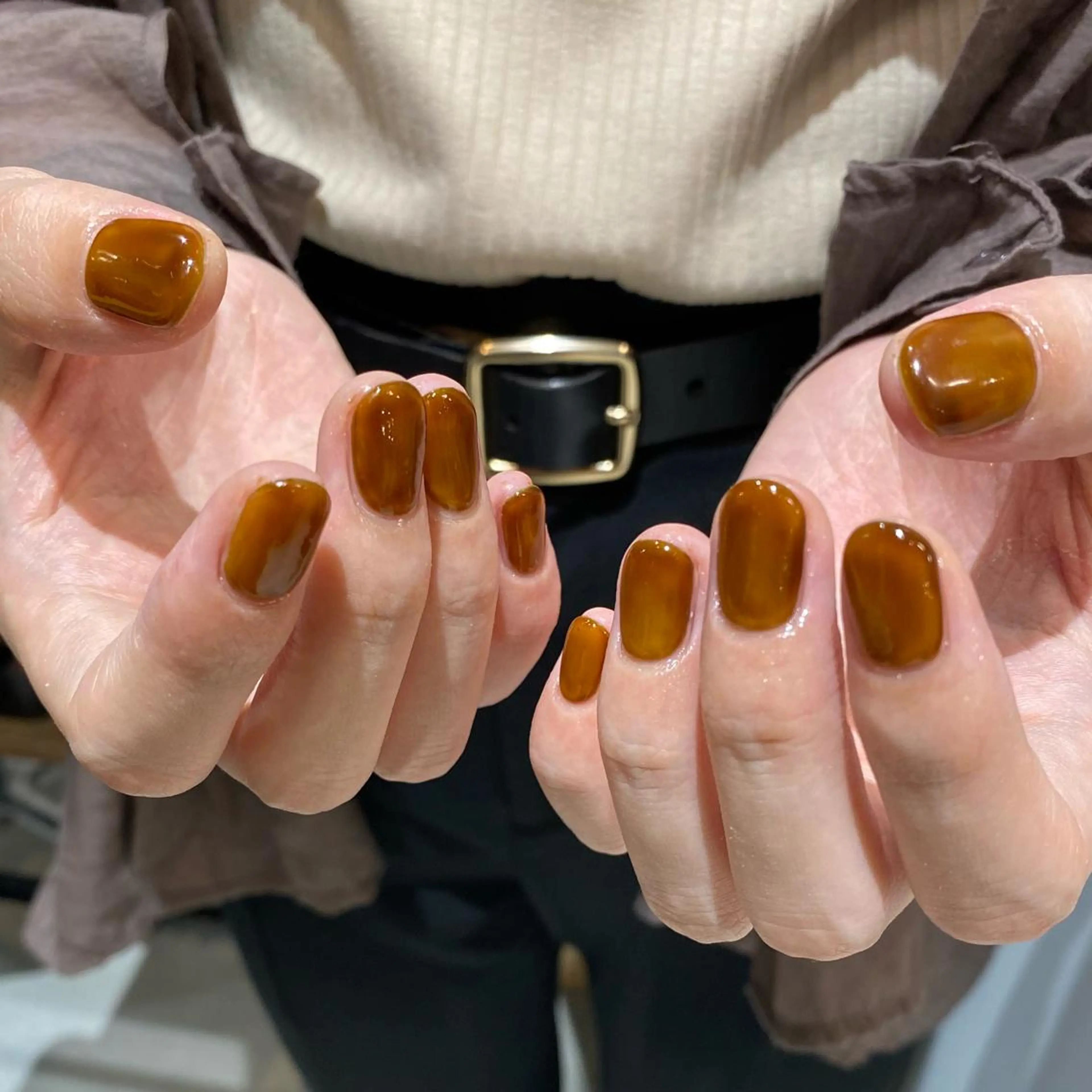 ネイル べっ甲ネイル 氷ネイル・うるうるネイル ハンドネイル nable.所属・望月 実莉のネイルデザイン