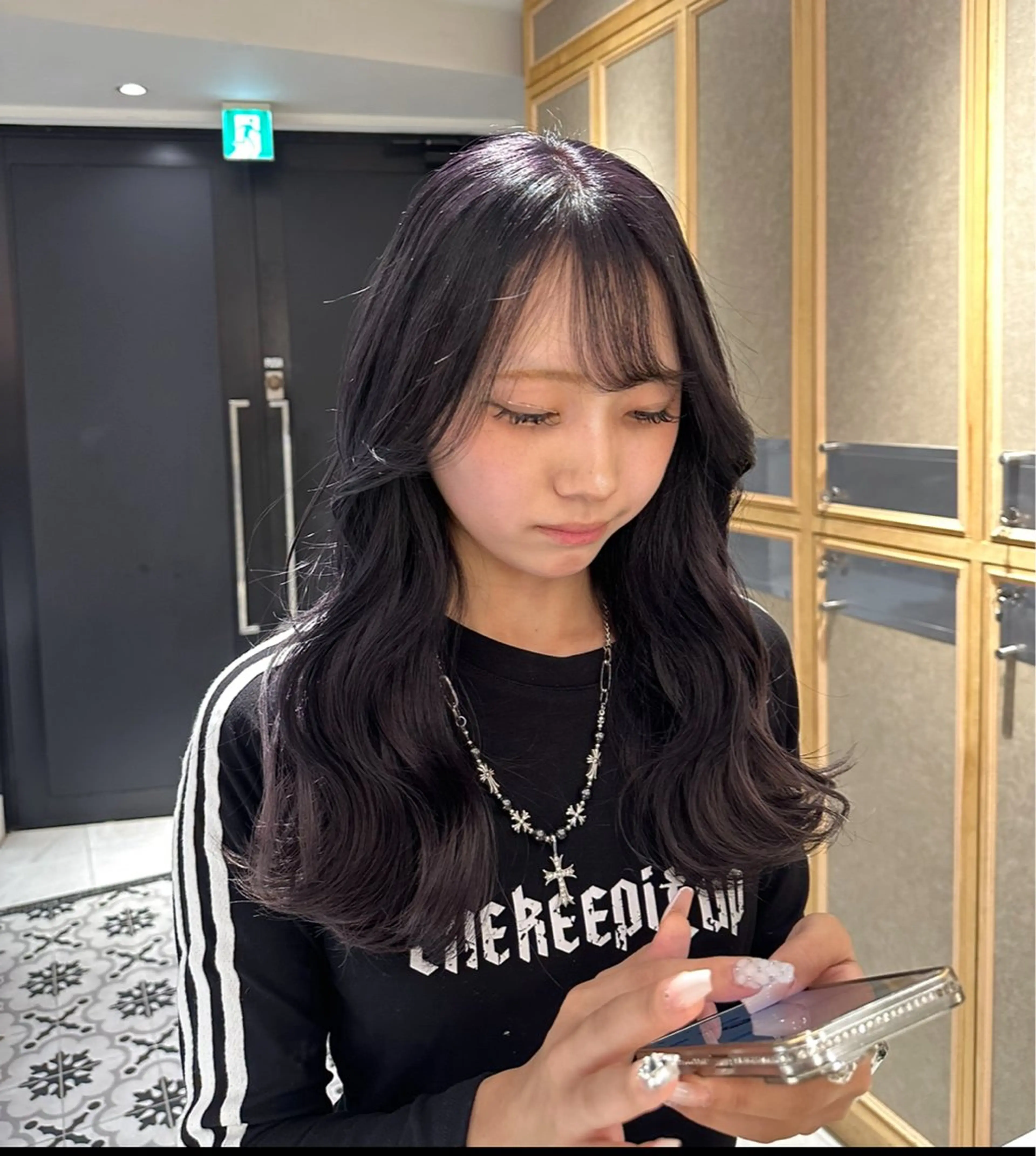 ロング カラー ブリーチ ヘアカラー トリートメント ヘッドスパ 艶カラー/縮毛矯正 🫧terukaのヘアスタイル