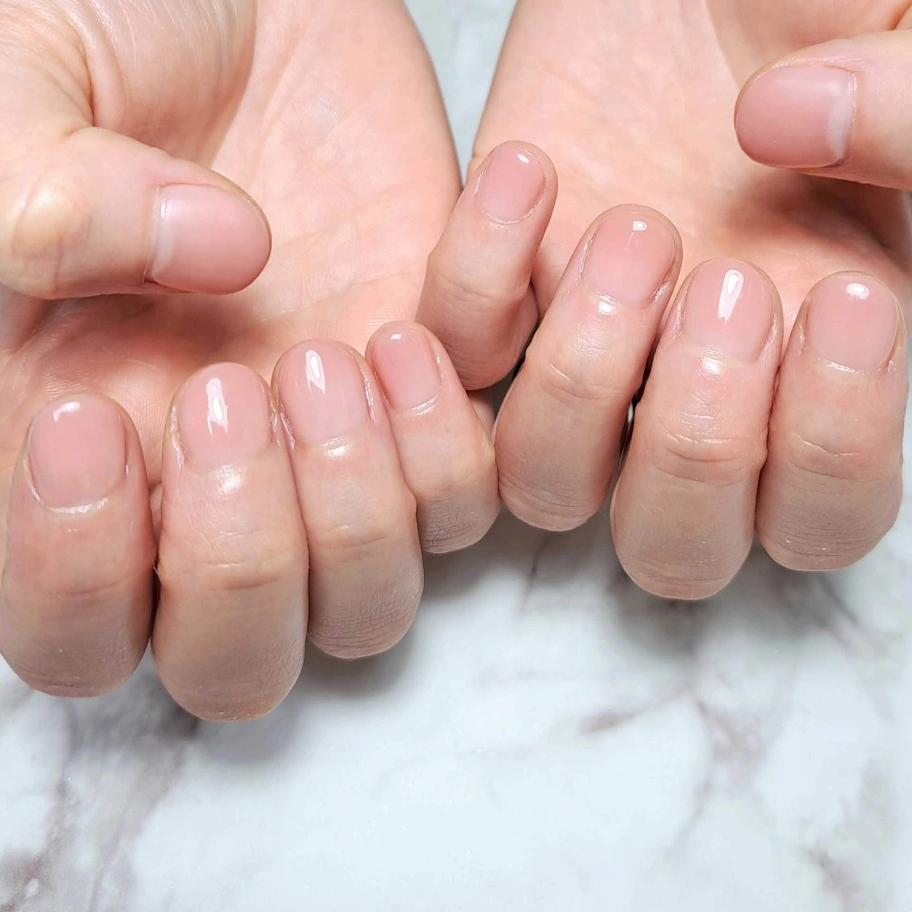 ネイル グラデーション シンプルネイル ハンドネイル B-BAUM  nailsalon のネイルデザイン