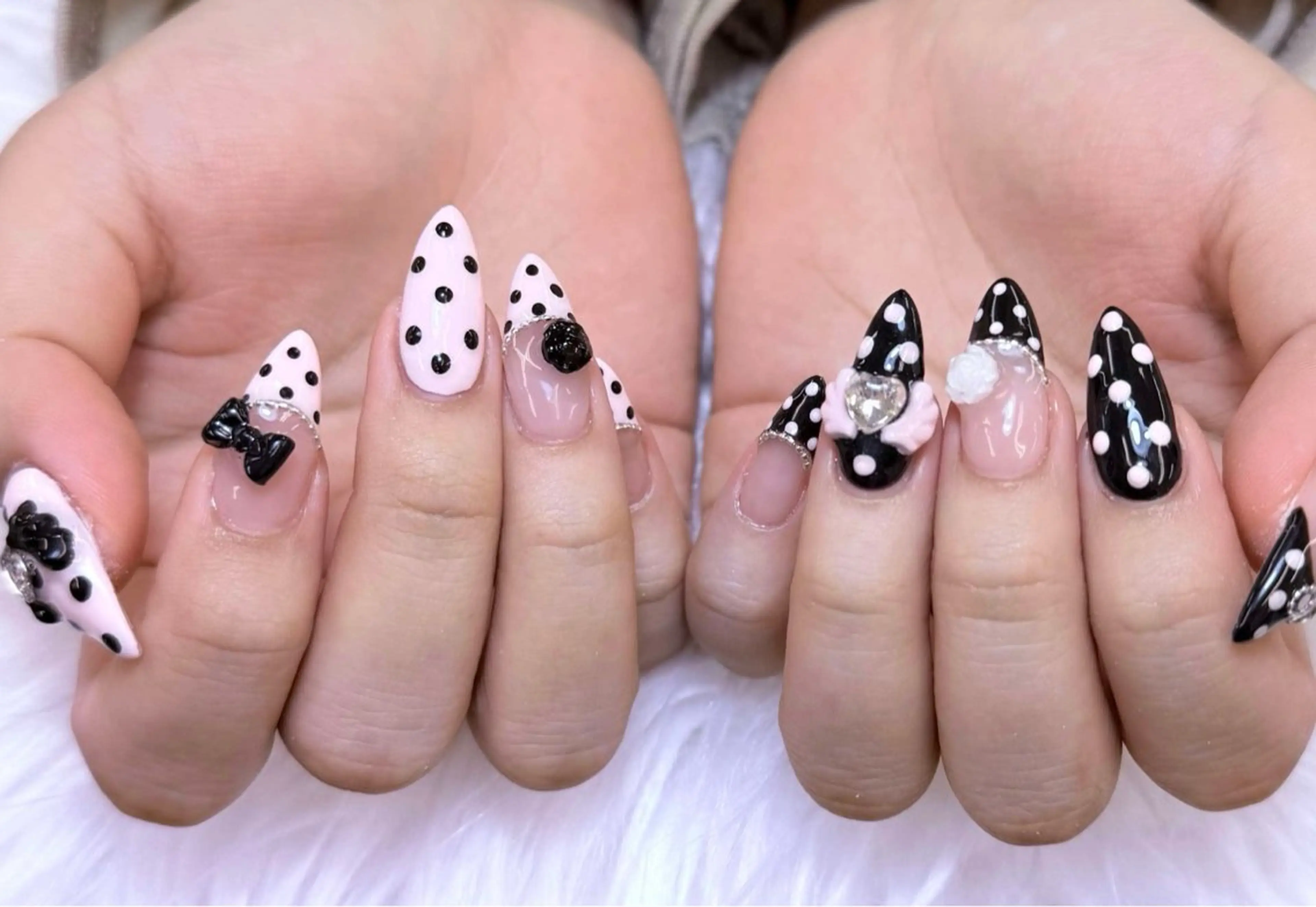 ネイル チークネイル 長さ出し フットネイル マグネットネイル 持ち込み ハンドネイル ANH NAIL ゴテゴテ専門店💎のネイルデザイン