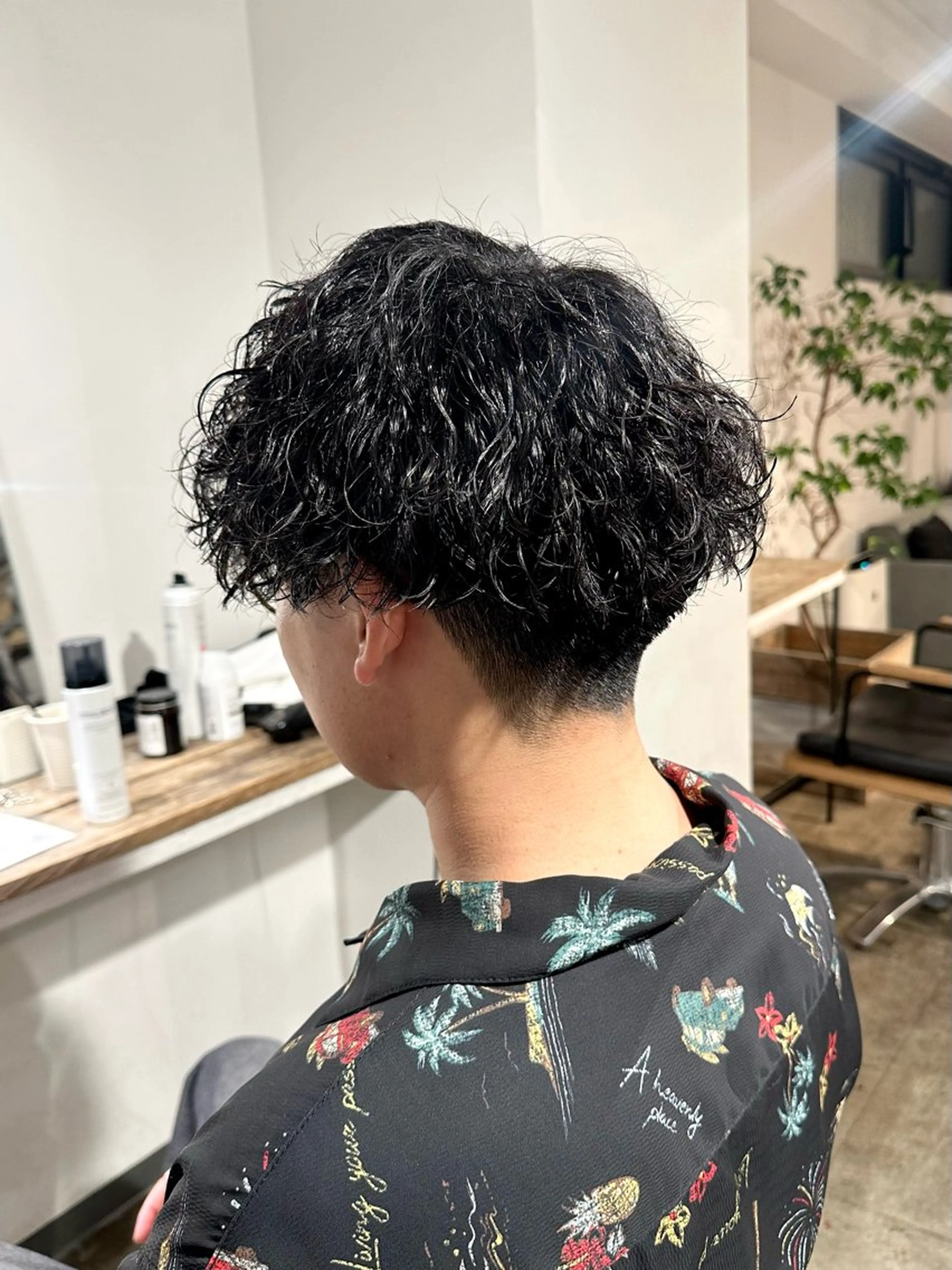 パーマ メンズ メンズパーマ 波巻きパーマ スパイラルパーマ カット パーマ トリートメント 骨格補正施術/メンズ 専門美容師/YUYAのヘアスタイル
