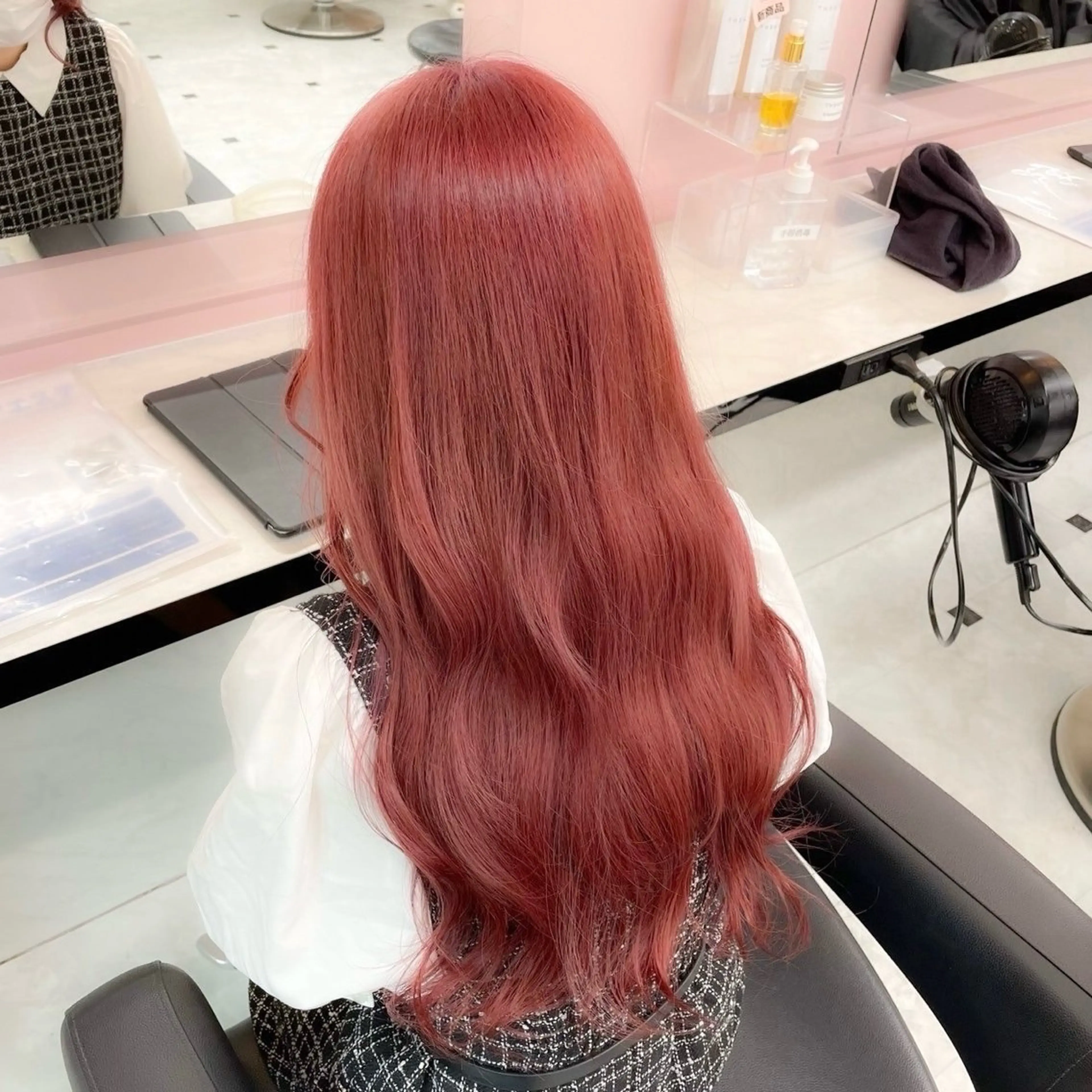 ロング カラー ヘアカラー トリートメント 上品モテヘア💍🤎 karen💍🤎のヘアスタイル