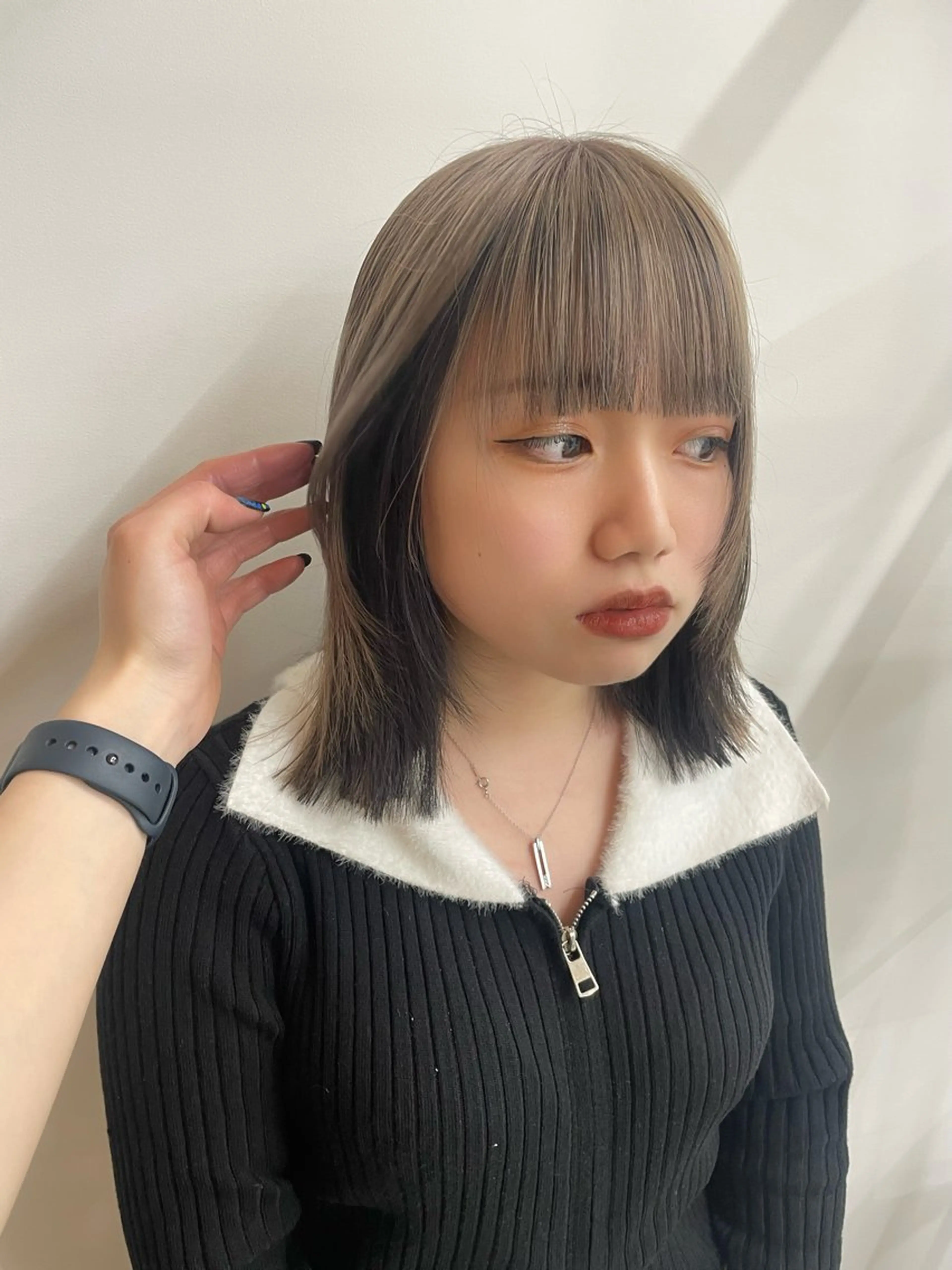 ミディアム カラー ヘアカラー カットモデル/ ハイトーン/ゆうあのヘアスタイル