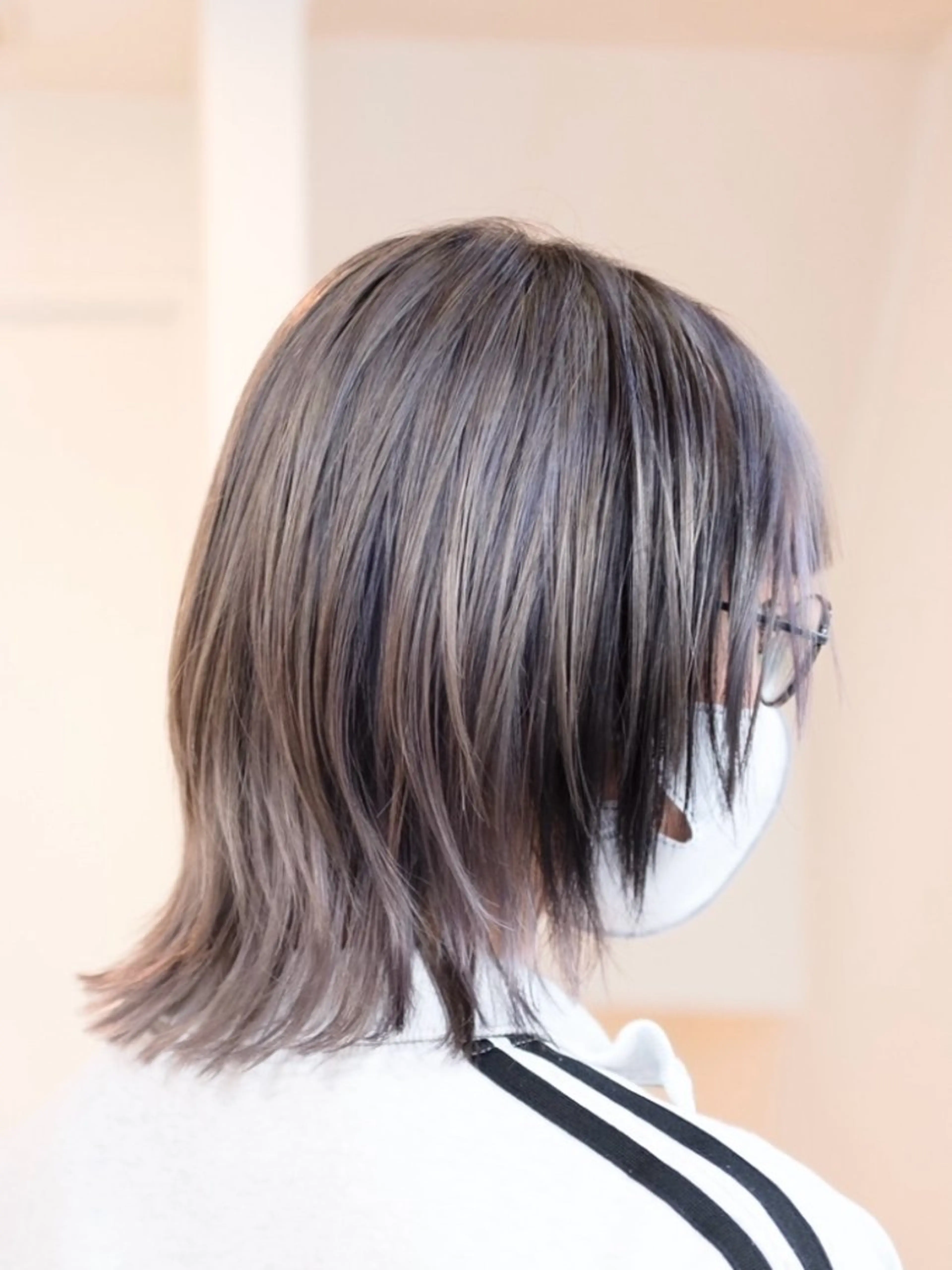 ミディアム カラー ヘアアレンジ カット ヘアカラー トリートメント ハイトーン/デザイン カラー/あおいのヘアスタイル