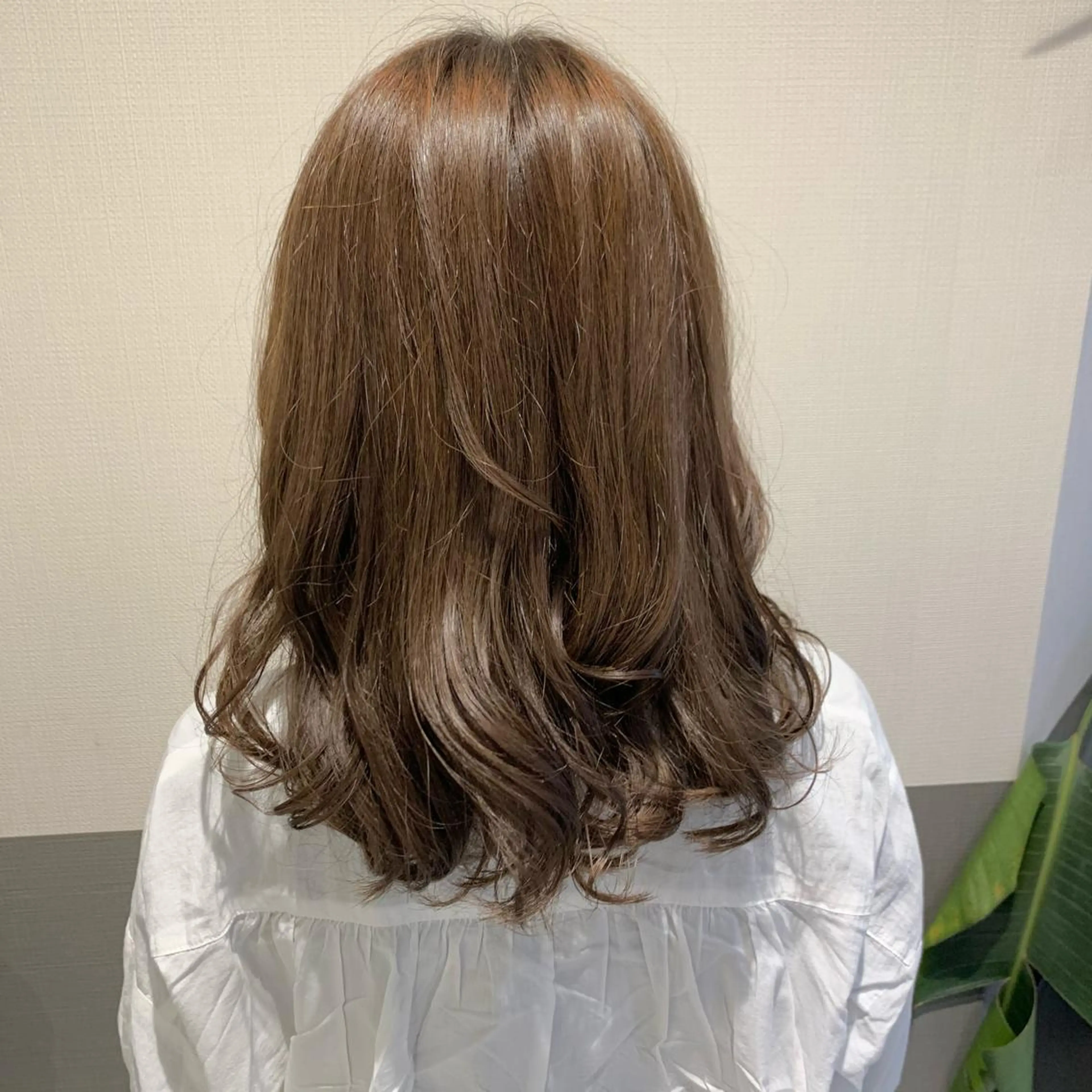 セミロング カラー ベージュカラー ウサミ/透明感カラー レイヤーカット🌈のヘアスタイル
