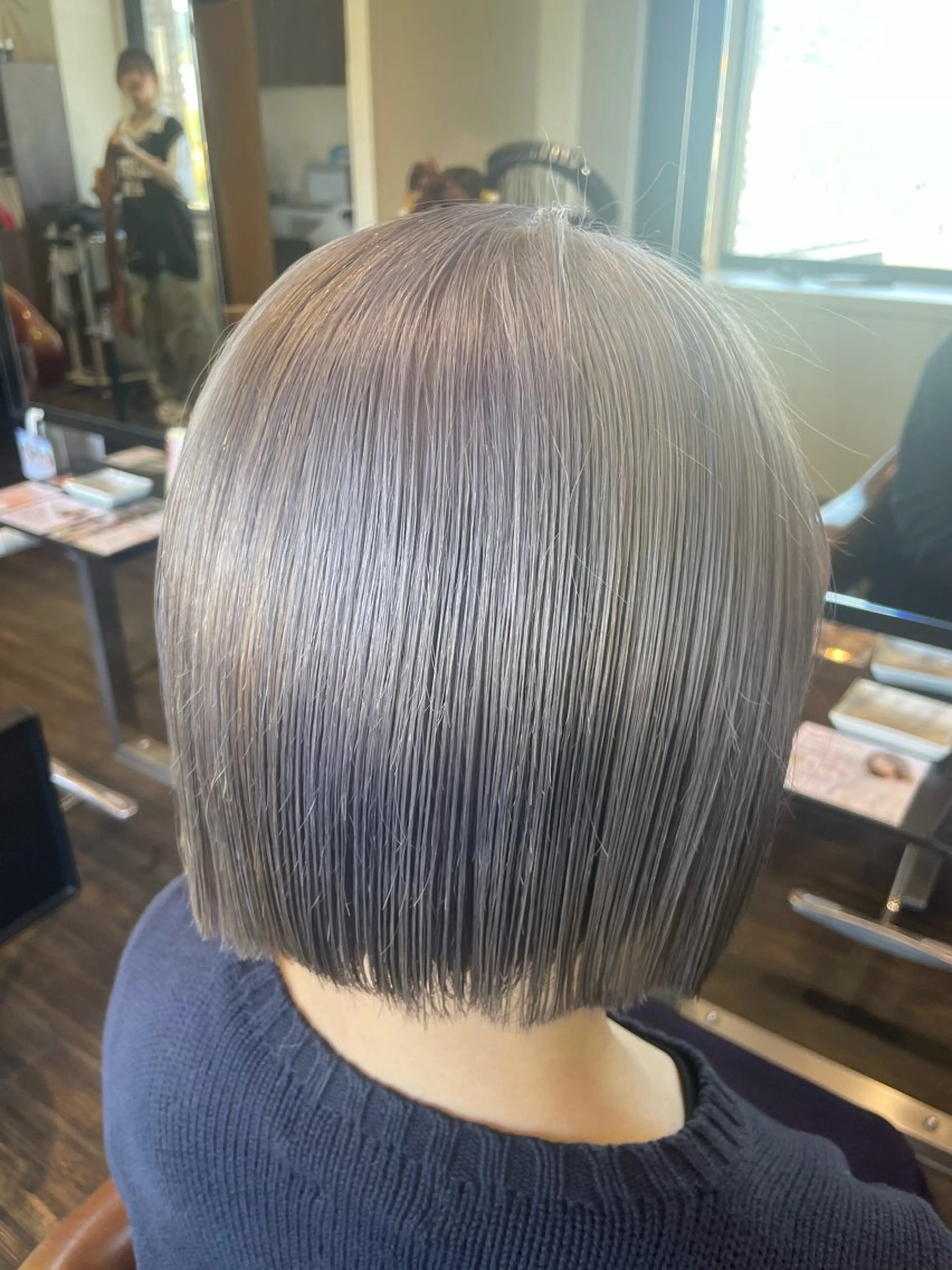 ミディアム カラー グレージュ ミルクティーグレージュ カット ヘアカラー 佐藤 綾郁のヘアスタイル