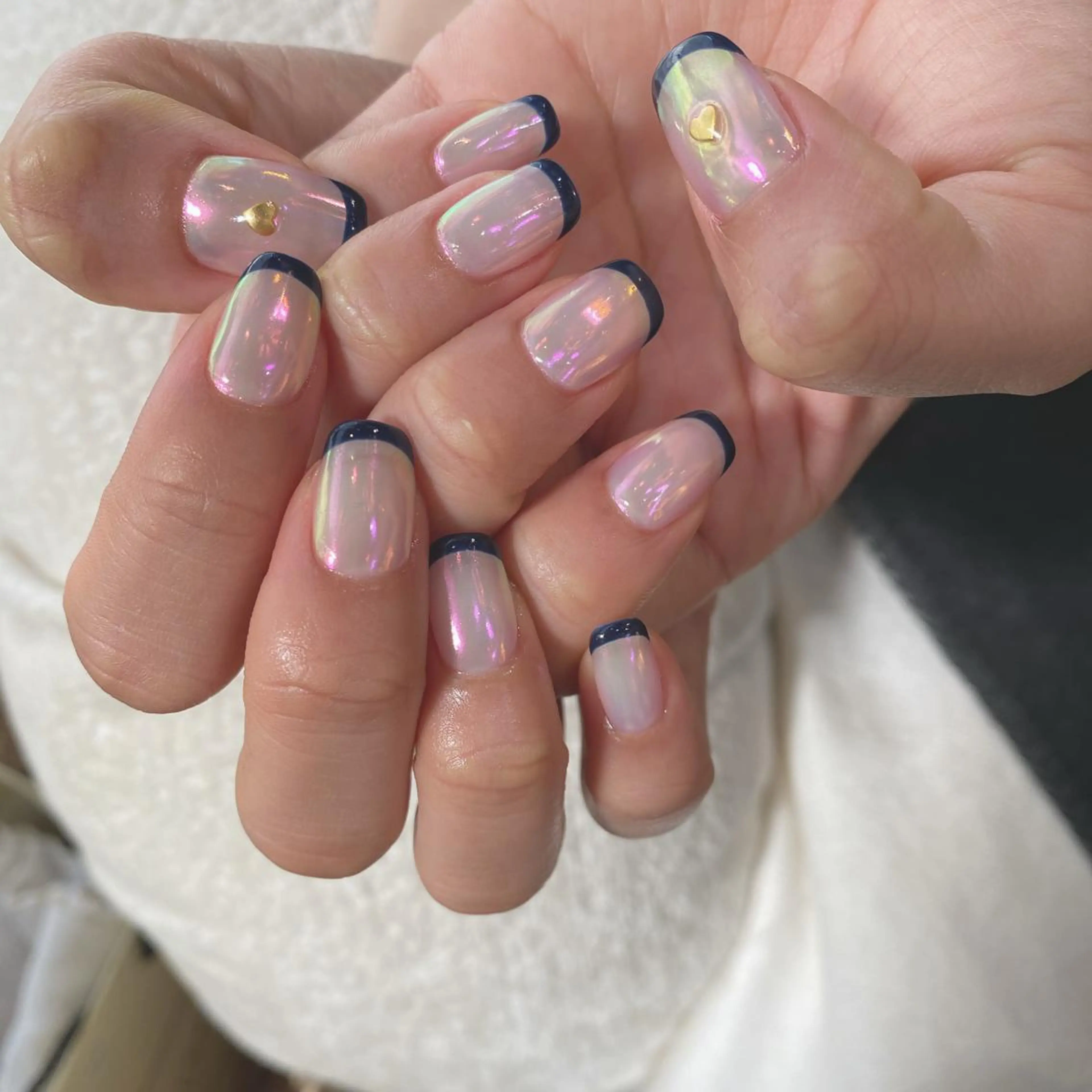 ネイル オーロラネイル フレンチネイル 🌼大西洋子 laughl🌼のネイルデザイン