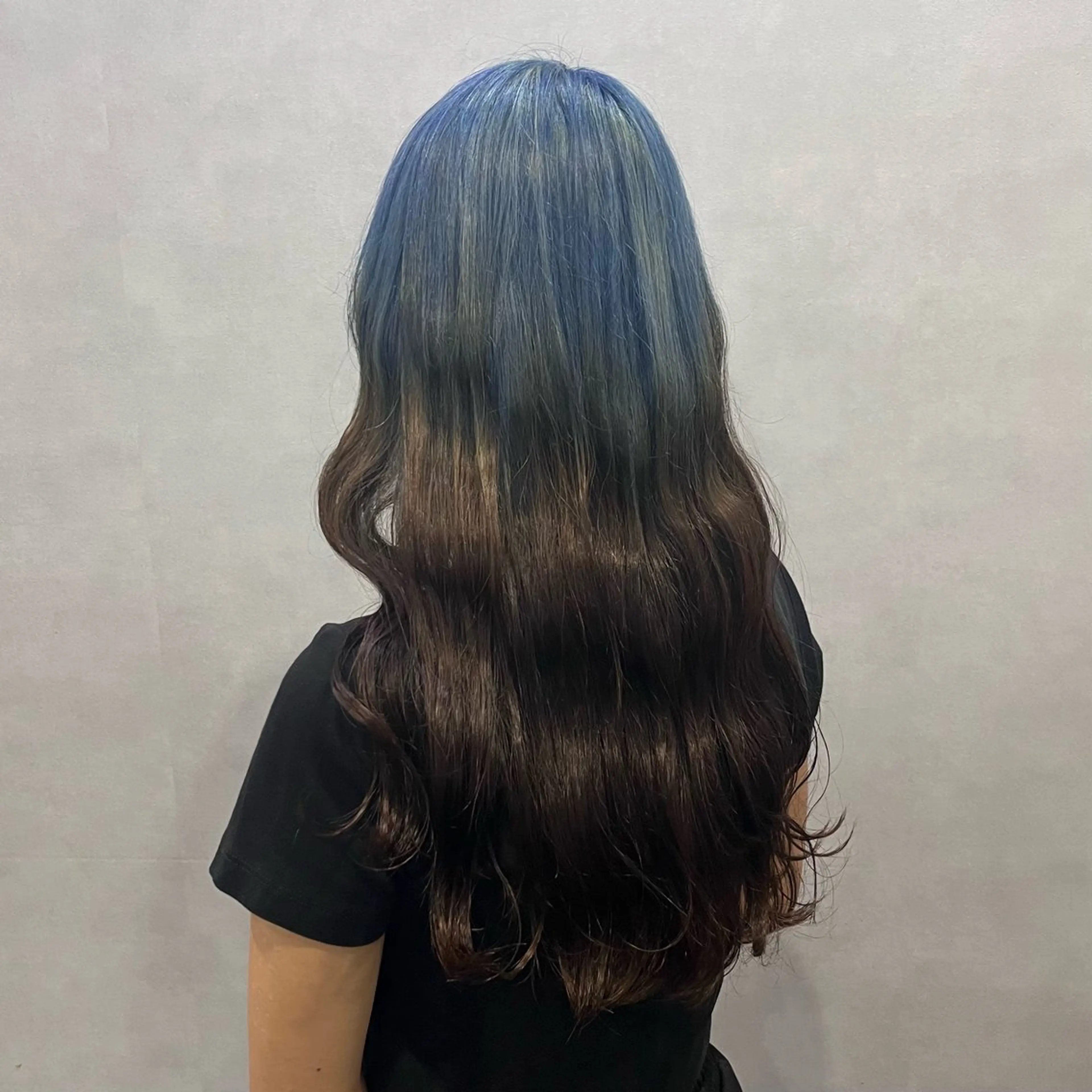 カラー ブルーカラー ブラウンカラー ヘアカラー トリートメント 透明感カラー/パーマ 🌀アオノアユミのヘアスタイル
