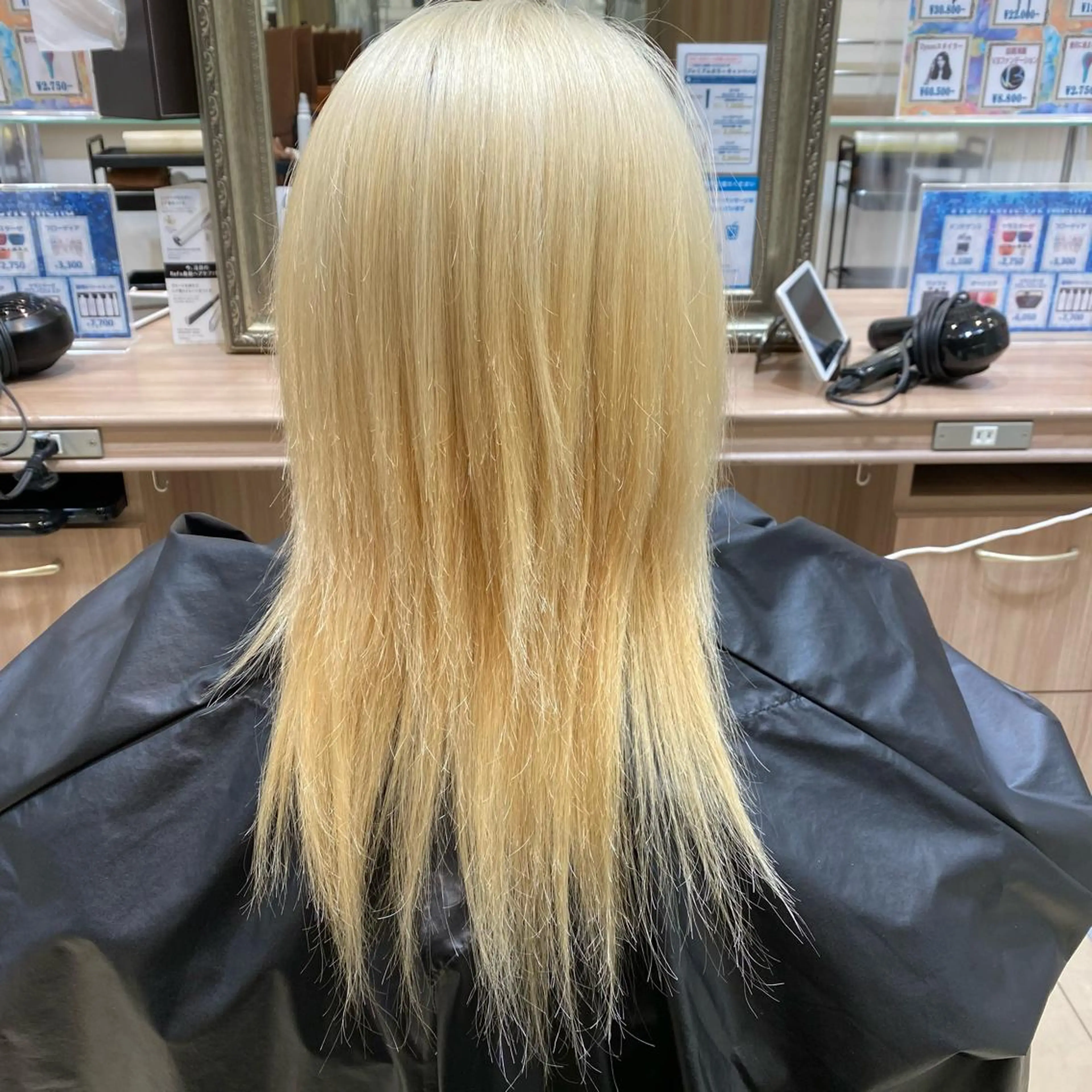 セミロング 縮毛矯正職人/艶髪 ✨️村上 渉のヘアスタイル