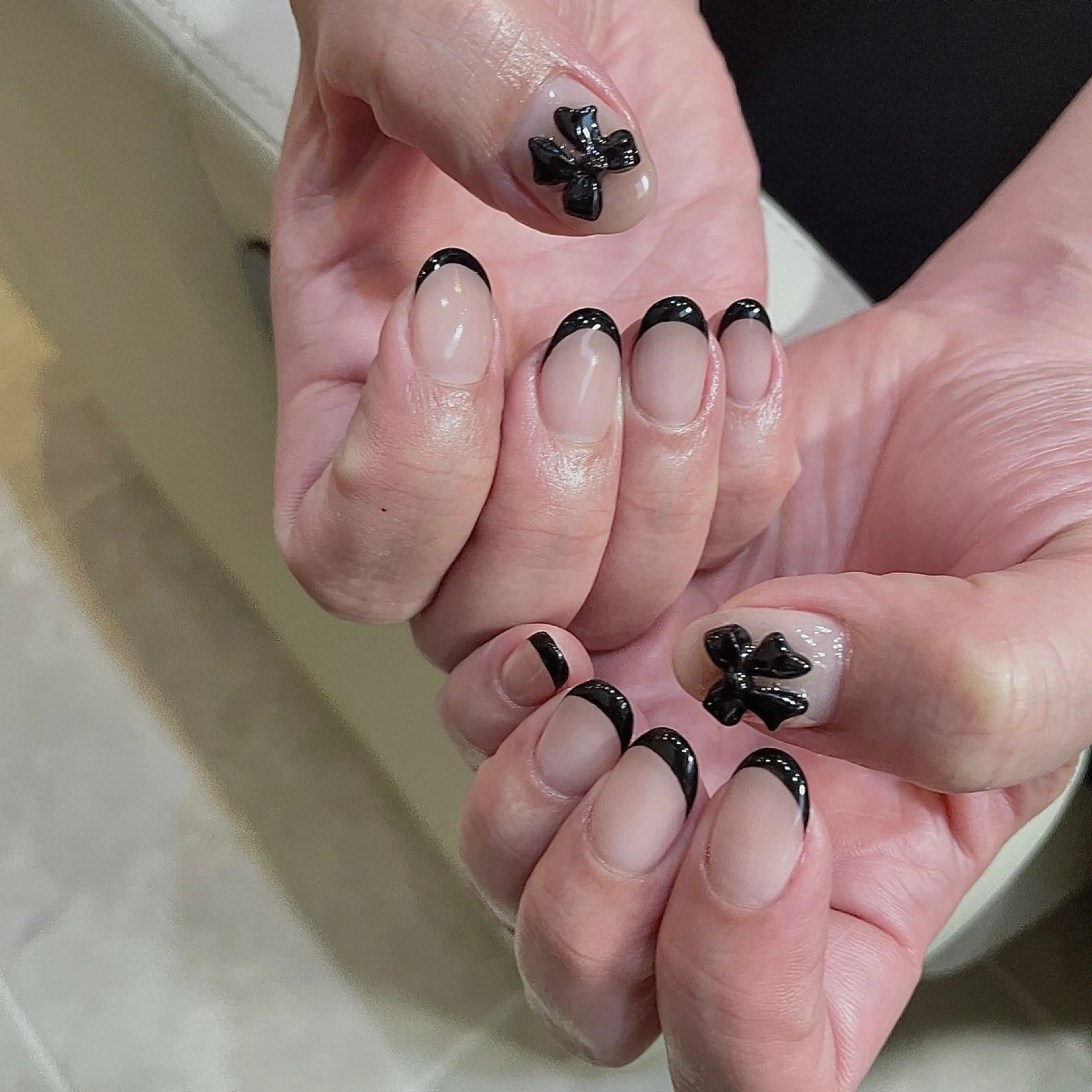 ネイル フレンチネイル 韓国ネイル オフィスネイル リボン シンプルネイル ハンドネイル acs.n所属・ネイル,耳つぼ 風間すみれのその他イメージ