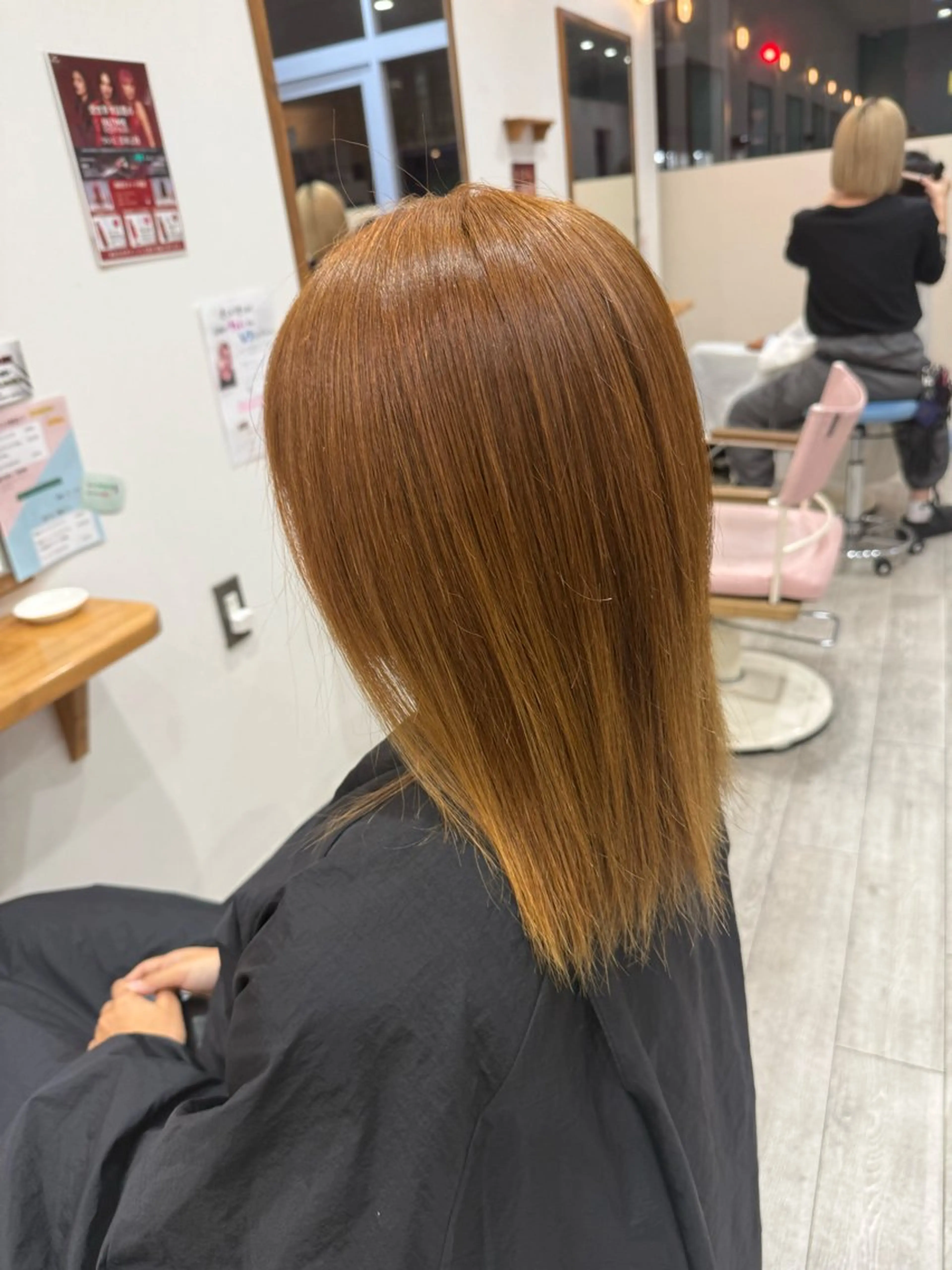 ミディアム カラー ベージュカラー 透明感カラー オレンジ オレンジベージュ ヘアカラー ozaki konohaのヘアスタイル