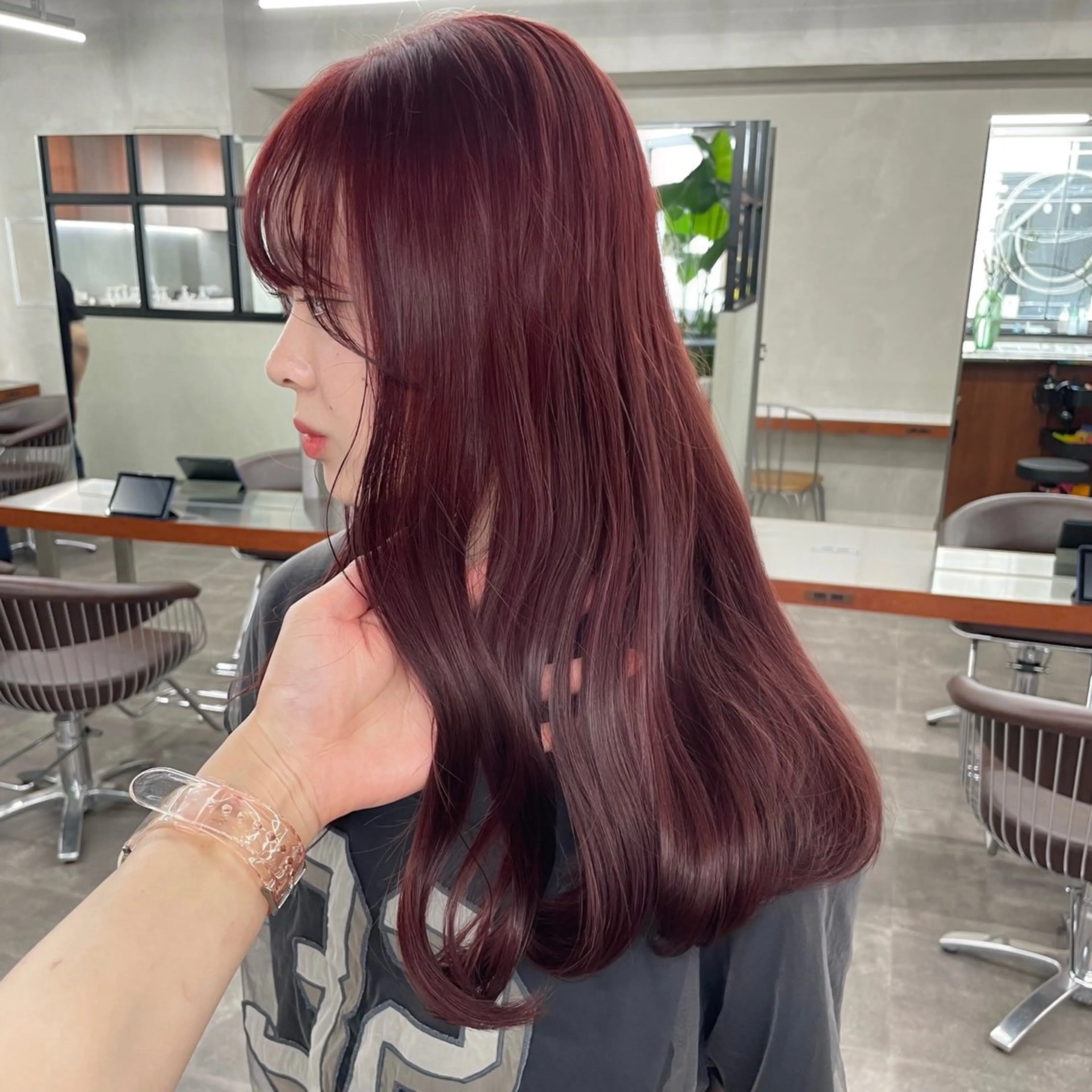 🔴【暖色カラー限定】ブリーチなしダブルカラー+前髪カット+3stepトリートメントの写真