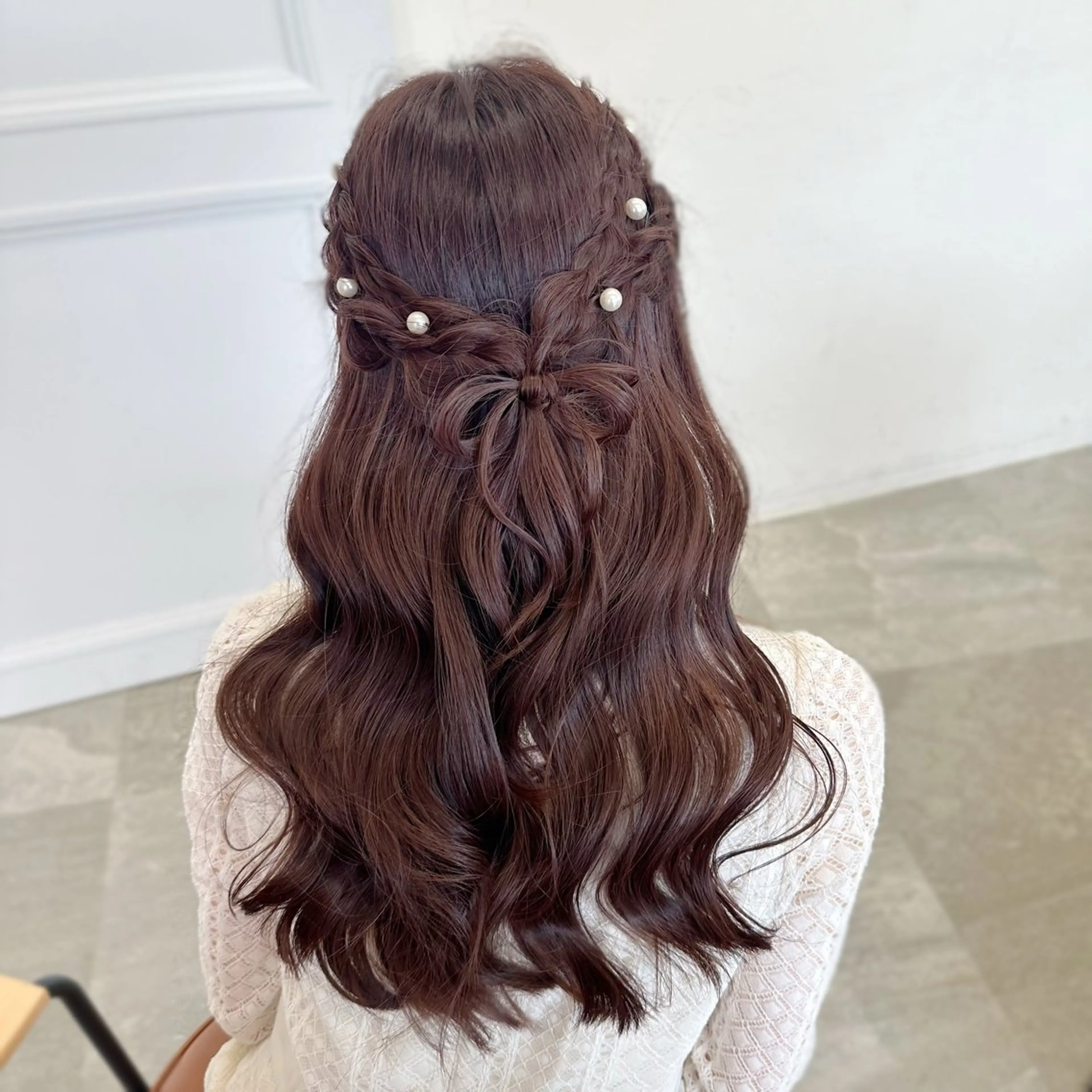 ミディアム ヘアアレンジ ヘアセット 顔周りcut/ 艶ワンカラー♥ちさきのヘアスタイル