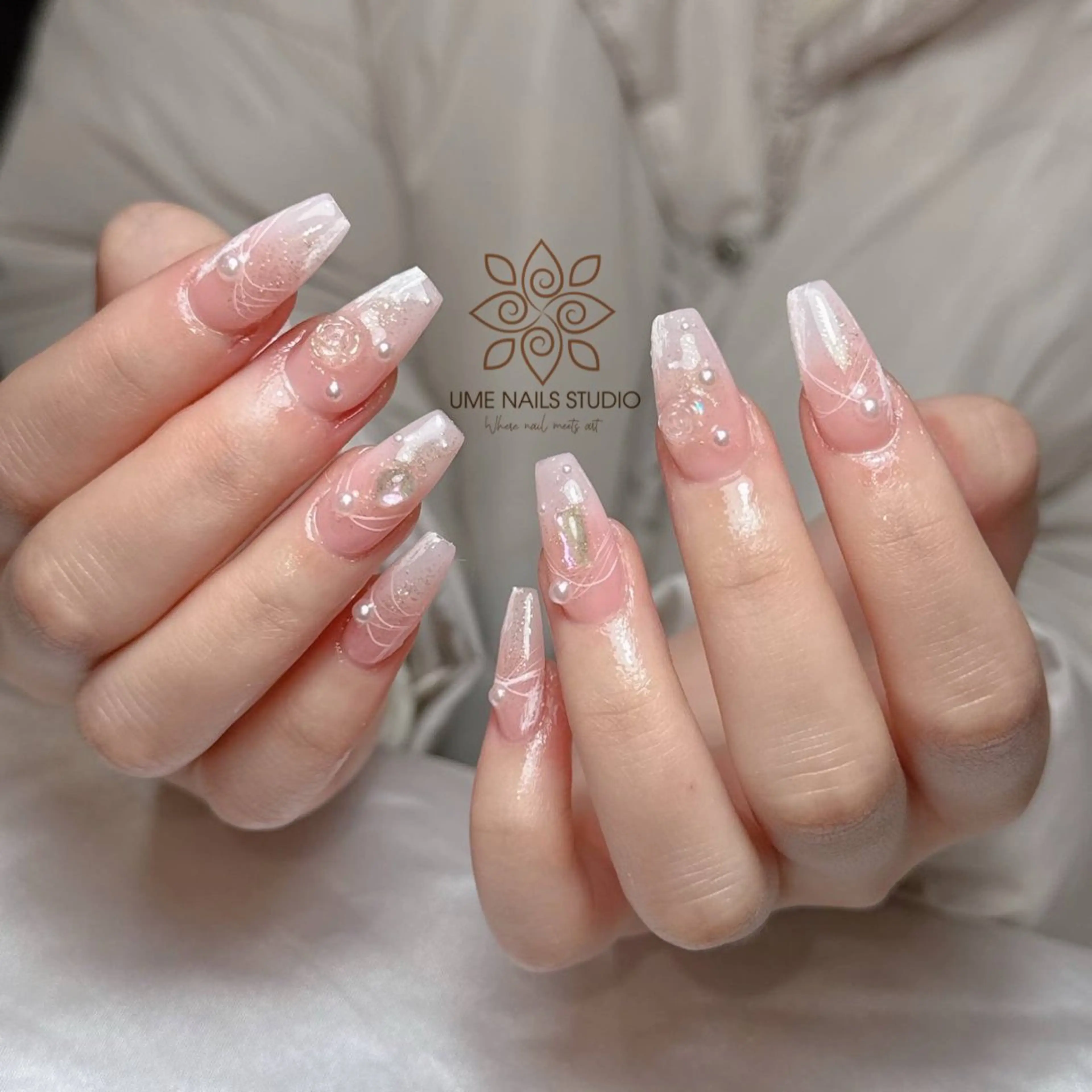 ネイル チークネイル クリアネイル ガーリー キラキラネイル 韓国ネイル ハンドネイル Ume Nail Studioのネイルデザイン