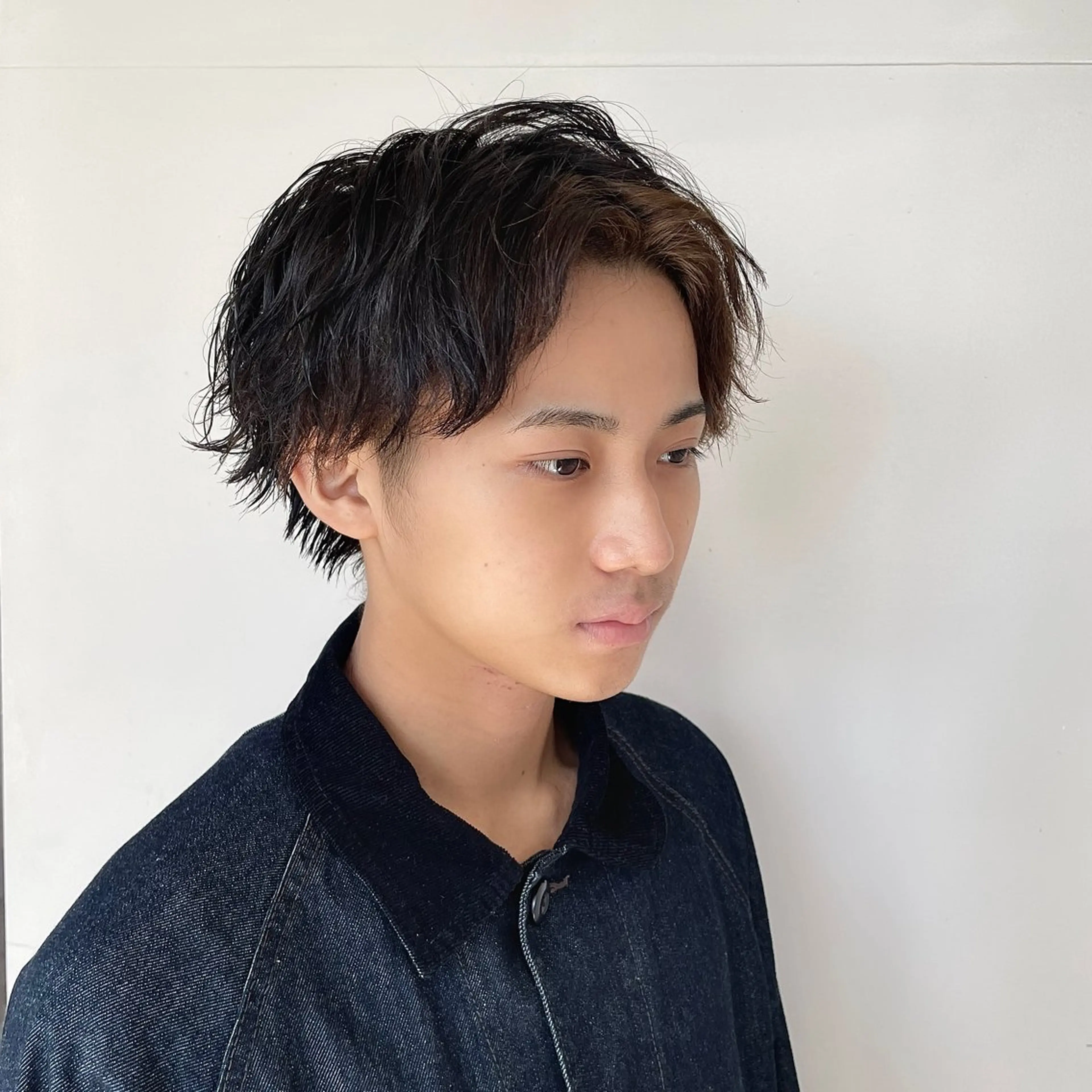 パーマ メンズ センターパート マッシュ メンズパーマ プードルパーマ スパイキーショート 博多No.1 メンズパーマ美容師のヘアスタイル