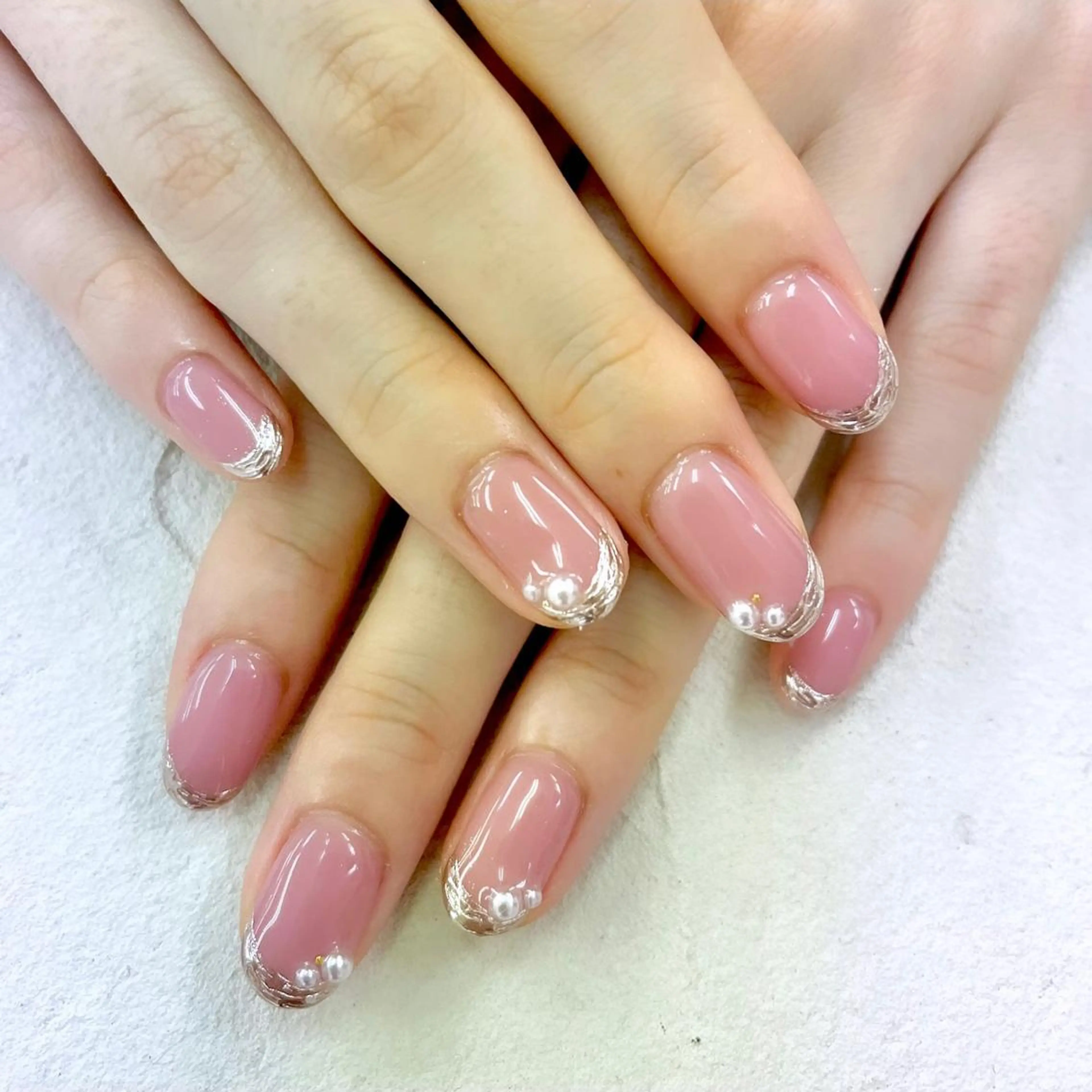 ネイル フレンチネイル ミラーネイル One’Ness所属・One’Ness Nana🤍のネイルデザイン