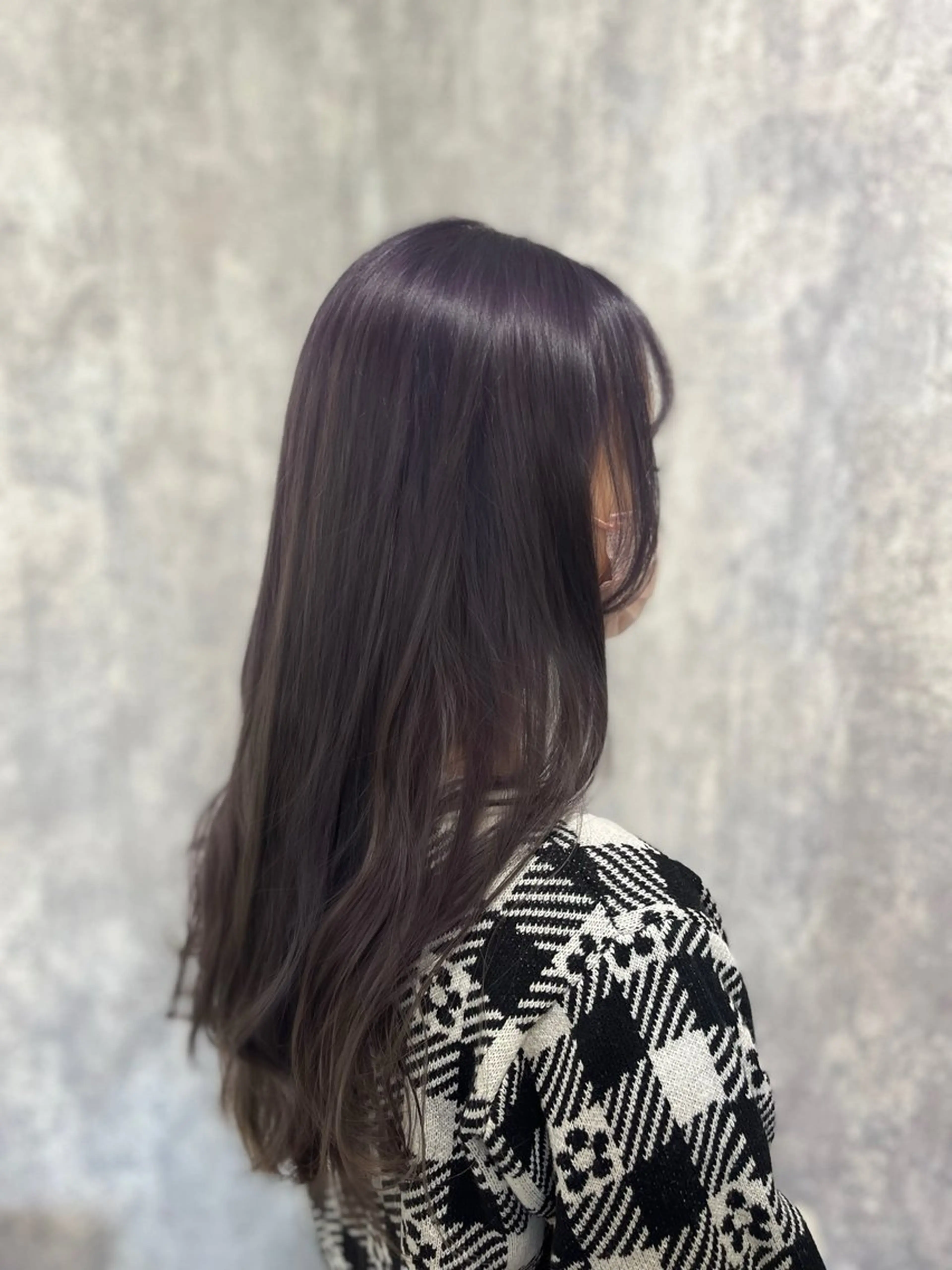 セミロング カラー ブリーチ グレージュ ラベンダーカラー ラベンダーグレージュ ラベンダーグレー ヘアカラー トリートメント Zina_博多 SHINOのヘアスタイル