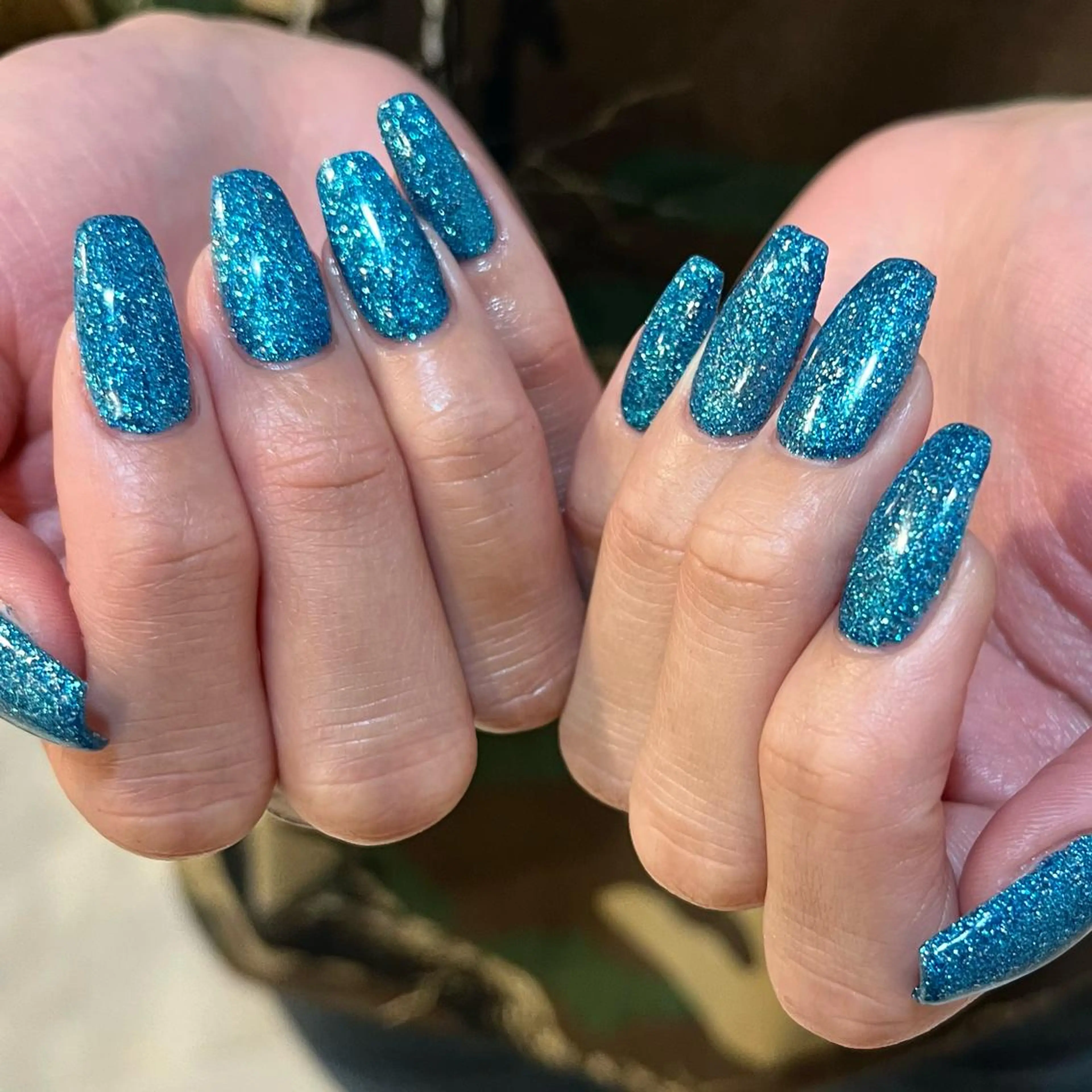ネイル ブルー ハート キラキラネイル ラメ(グリッター) ワンカラーネイル para ☀︎ sol by BECK所属・Para Sol nail　Maoのネイルデザイン