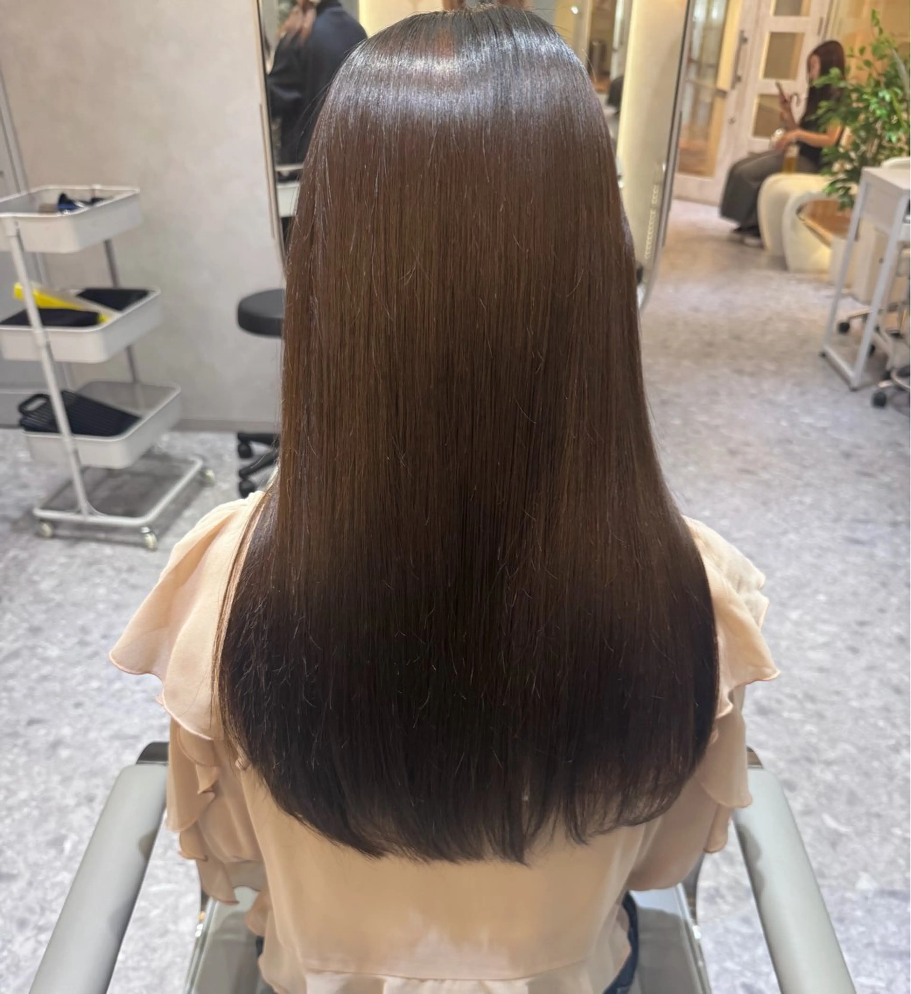 セミロング カット 縮毛矯正 トリートメント 🎀髪質改善/艶髪/ 艶カラー🎀浅田涼風のヘアスタイル