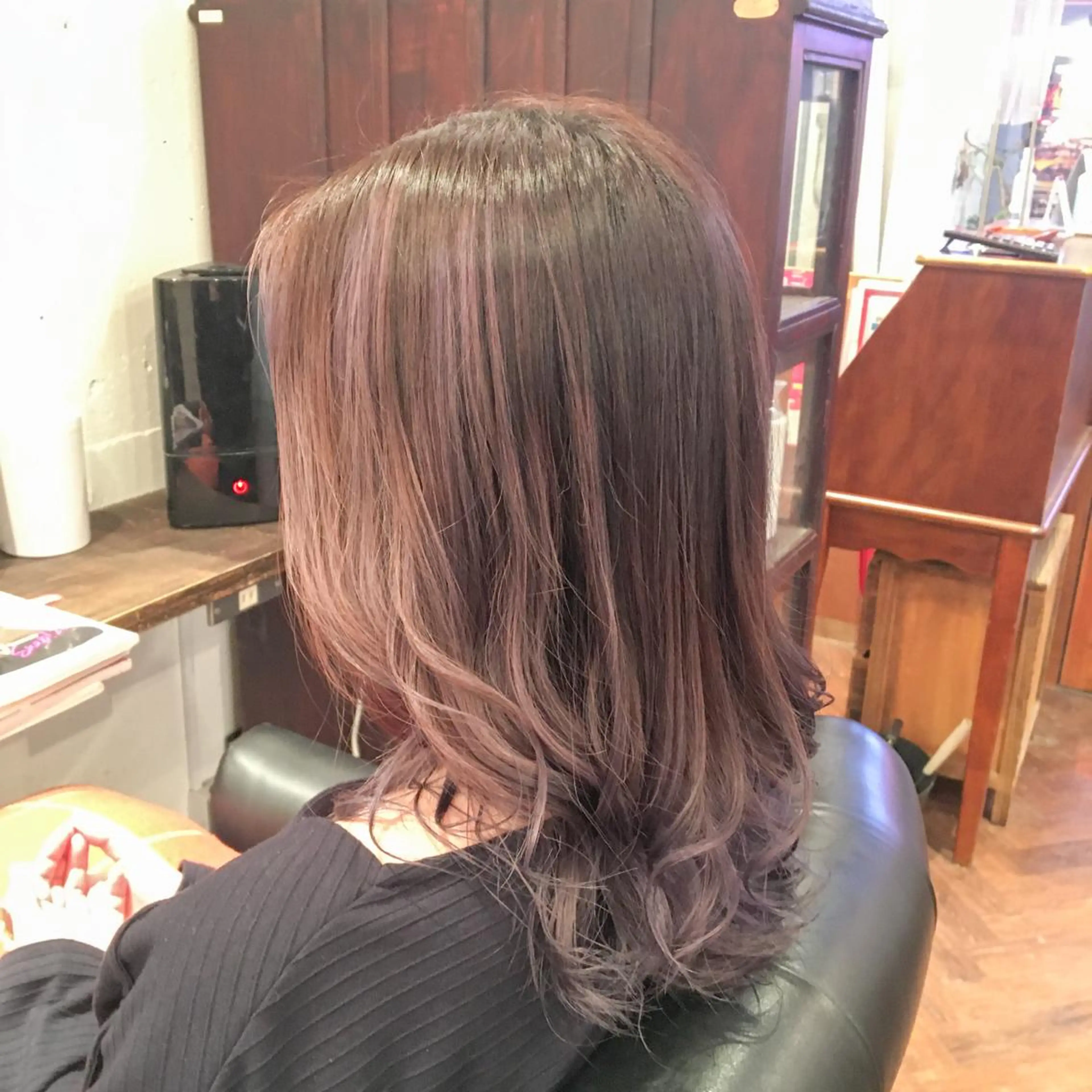 セミロング カラー サトウ コウキのヘアスタイル