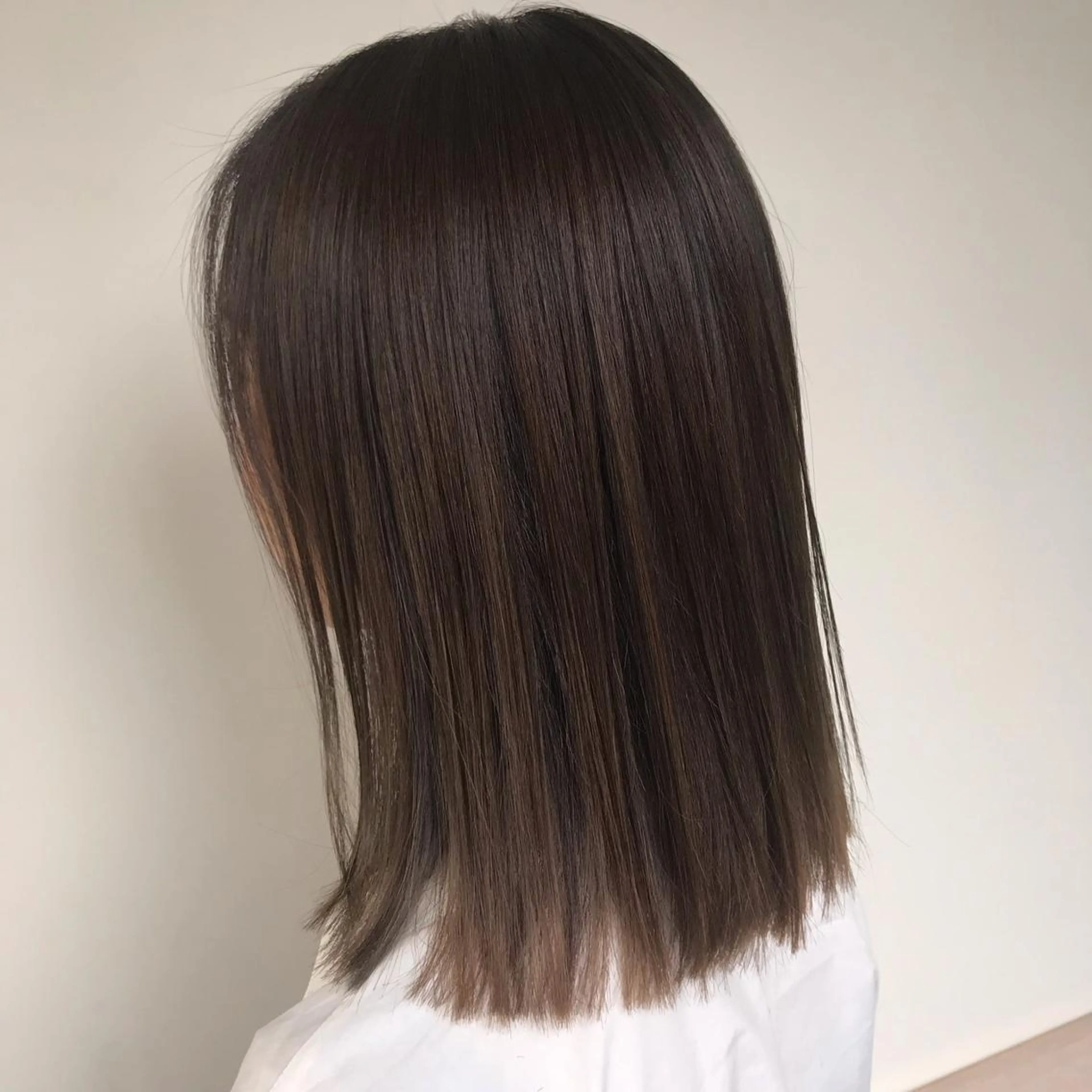 ミディアム カラー アッシュ トリートメント カット ヘアカラー トリートメント 顔まわり🤍小顔 カット🤍みさきのその他イメージ