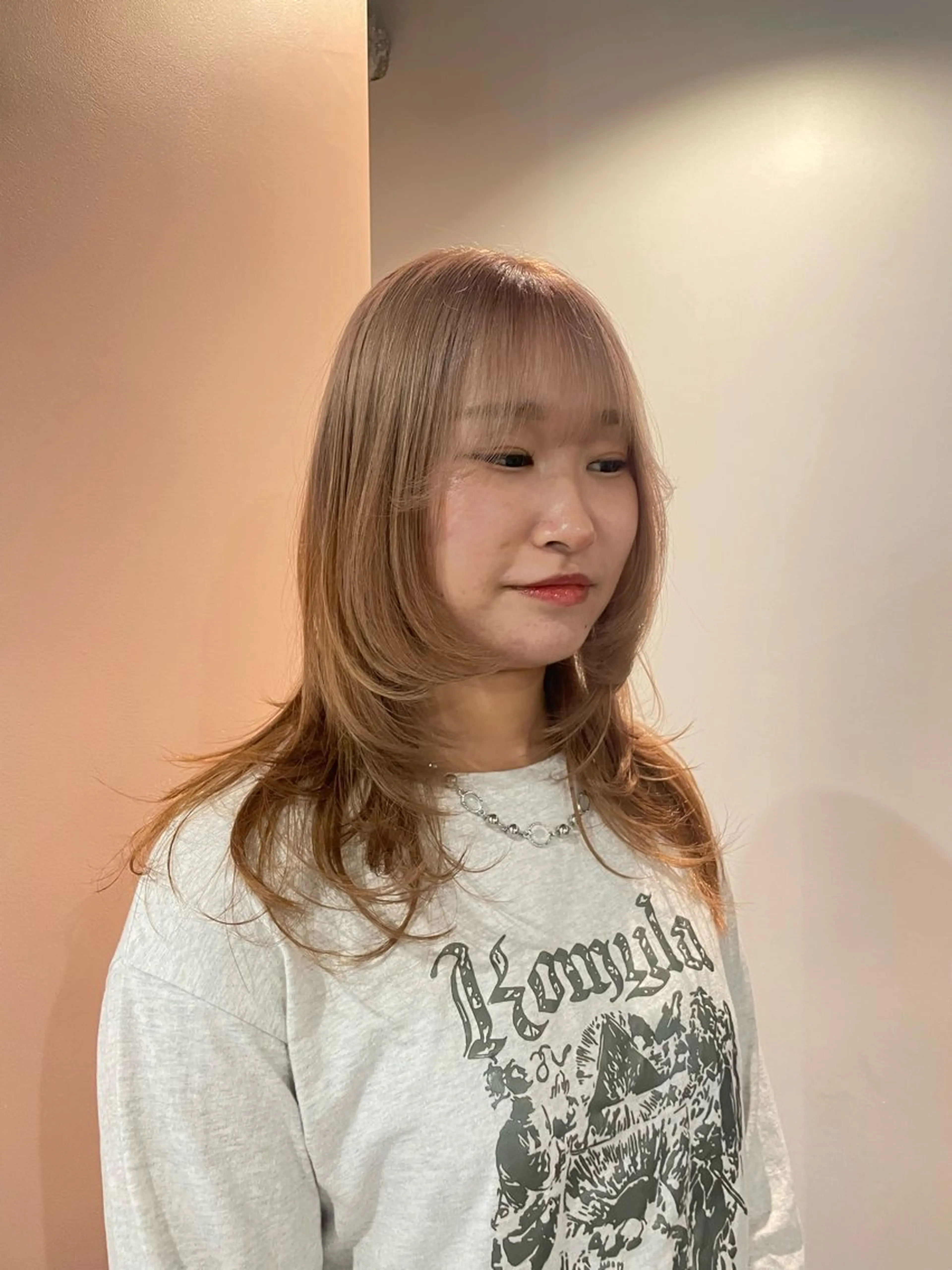 セミロング ヘアカラー ゆるふわガーリーst yle🩰yuukaのヘアスタイル