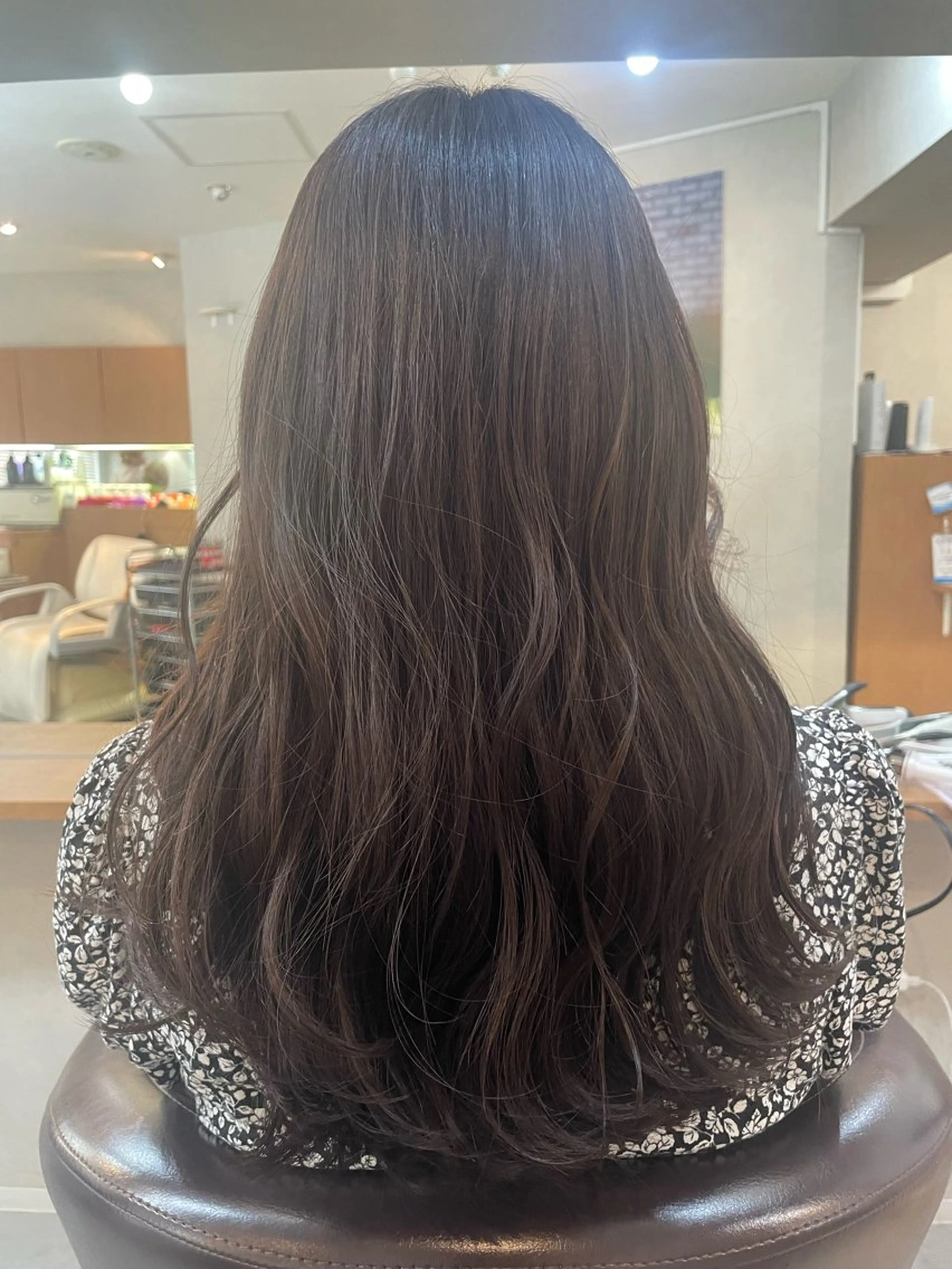 ロング カラー エンドウ ミノリ🤎 /半個室/レイヤーのヘアスタイル