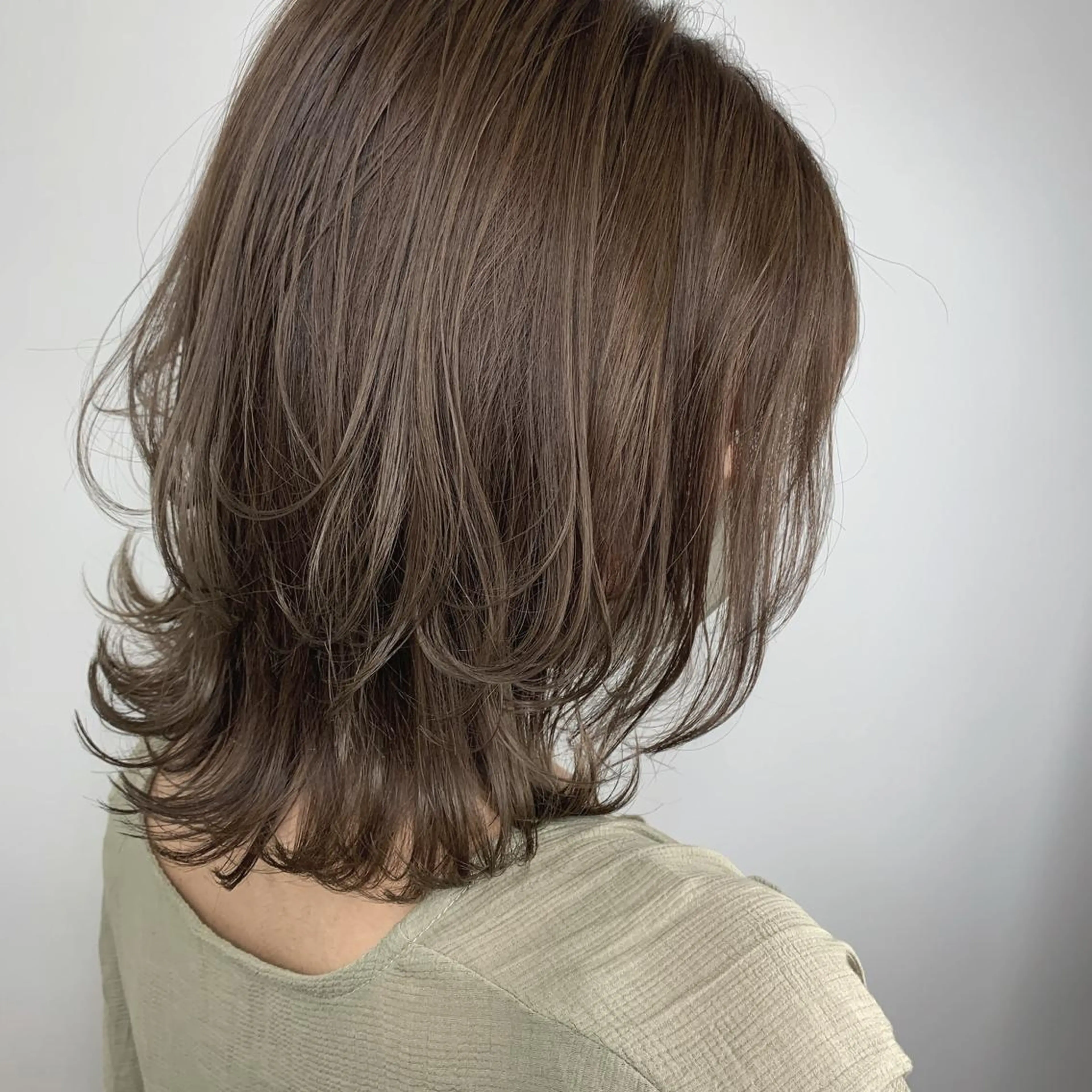 ミディアム カット ヘアカラー トリートメント _WHITE京橋店所属・【White京橋】 岸 拓斗のヘアスタイル