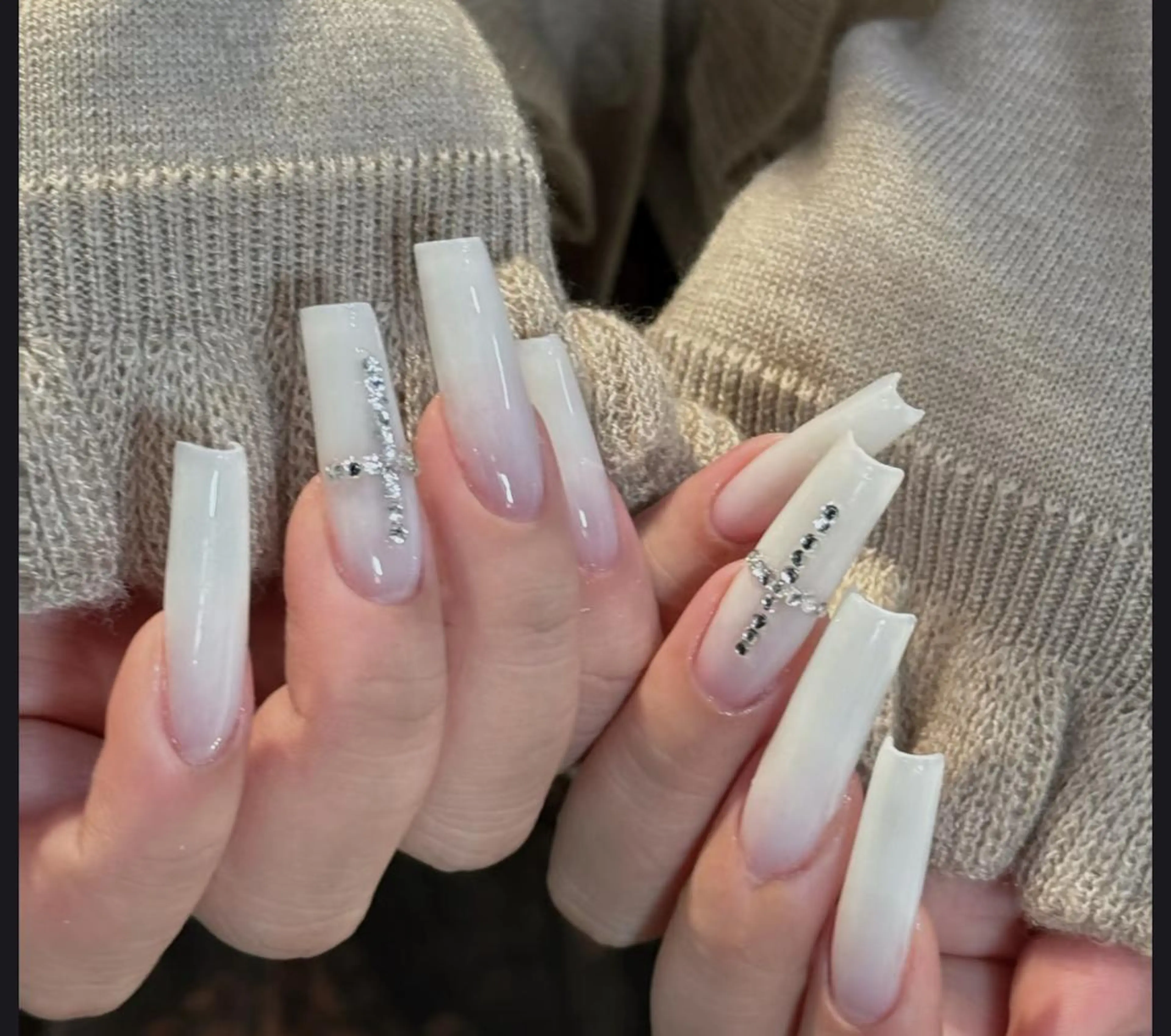 ネイル ハンドネイル ハンドケア 🍑 momo_nailのネイルデザイン