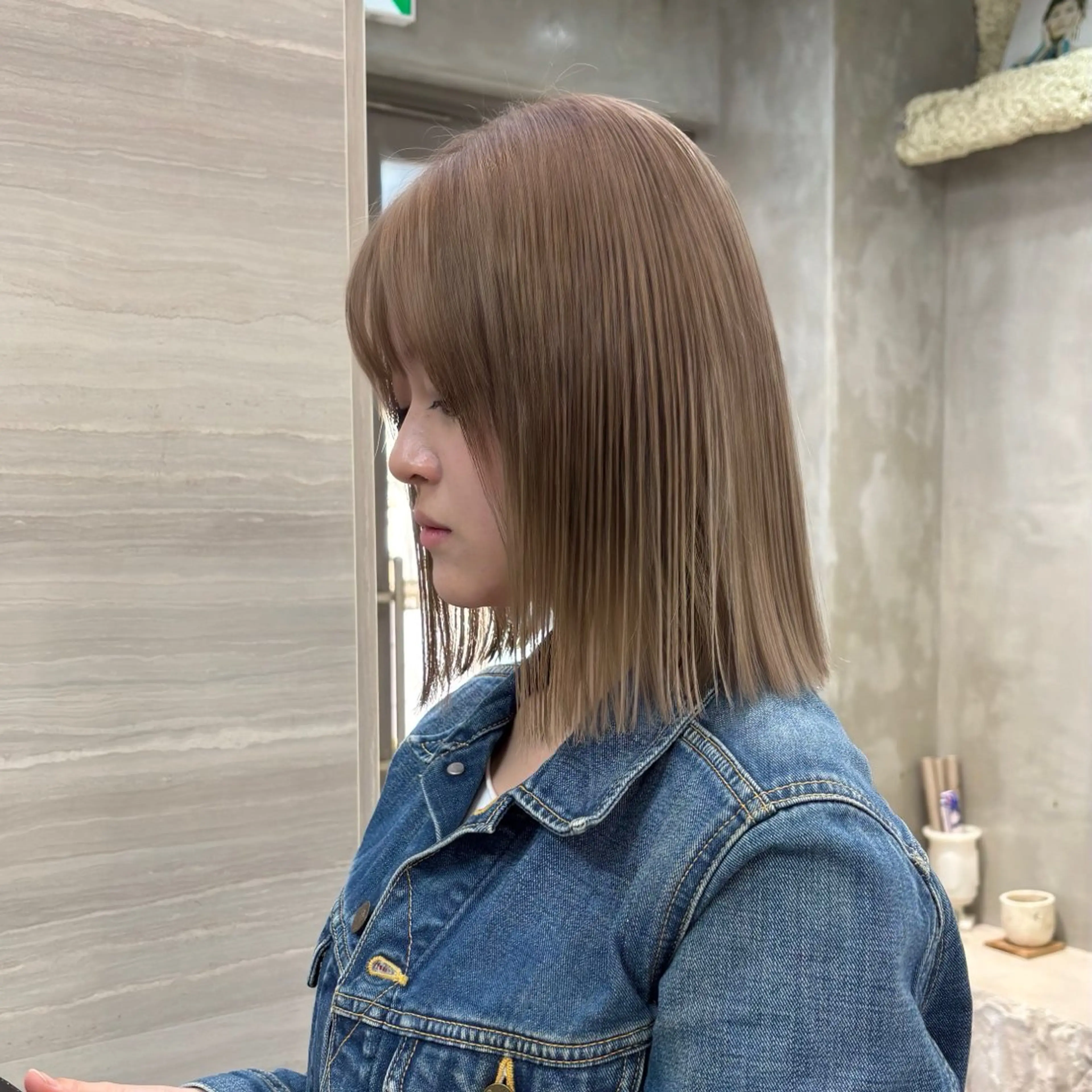 ミディアム カラー ベージュカラー ミルクティーベージュ ヘアカラー The Path ARENのヘアスタイル