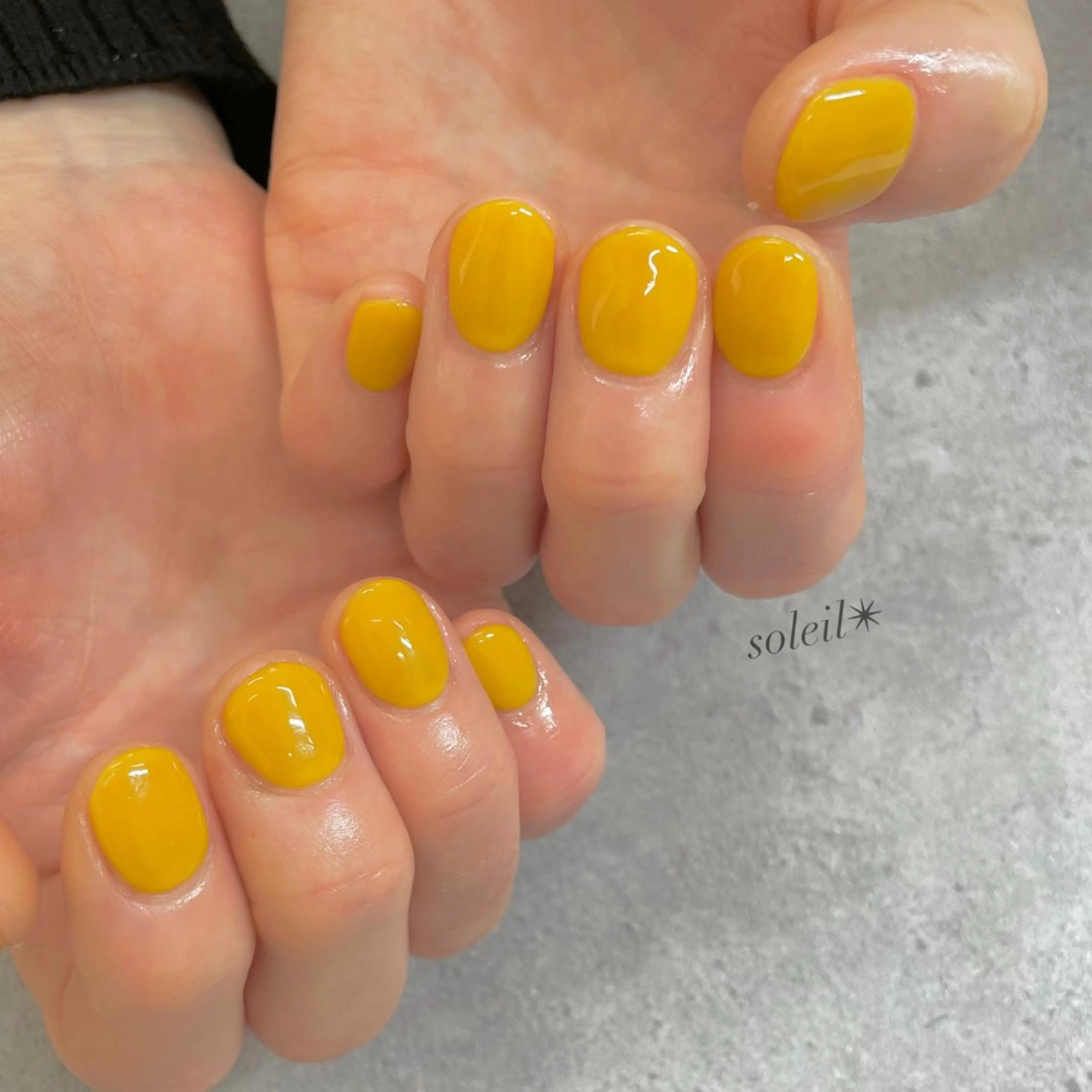 ネイル アートネイル クリアネイル ラメ(グリッター) ニュアンスネイル オフィスネイル 粟津 美紀のネイルデザイン