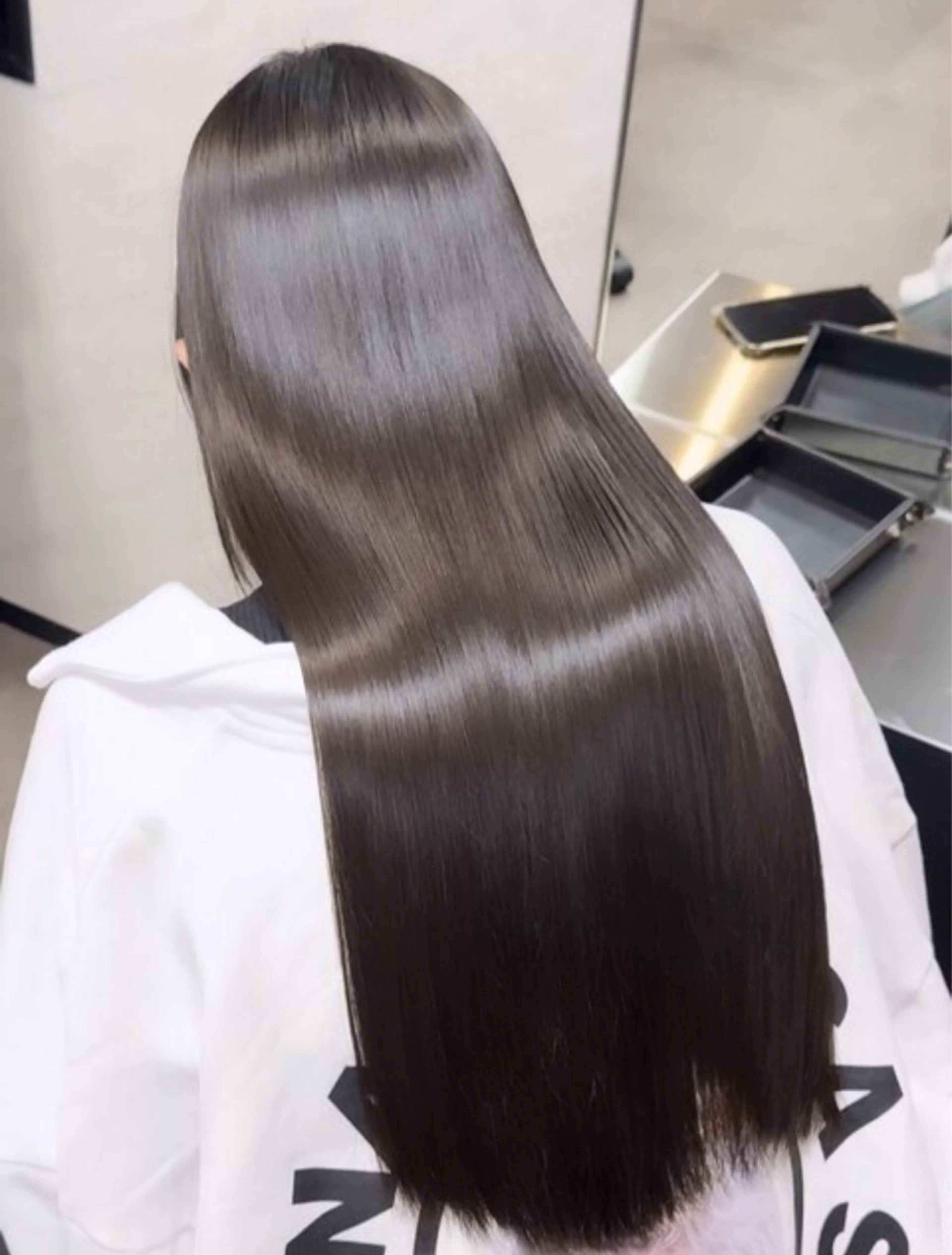 セミロング カラー アッシュ アッシュグレー ベージュカラー ブリーチ ブロンド 縮毛矯正 原宿ブロンド💎 艶髪ハイトーン/大和のヘアスタイル