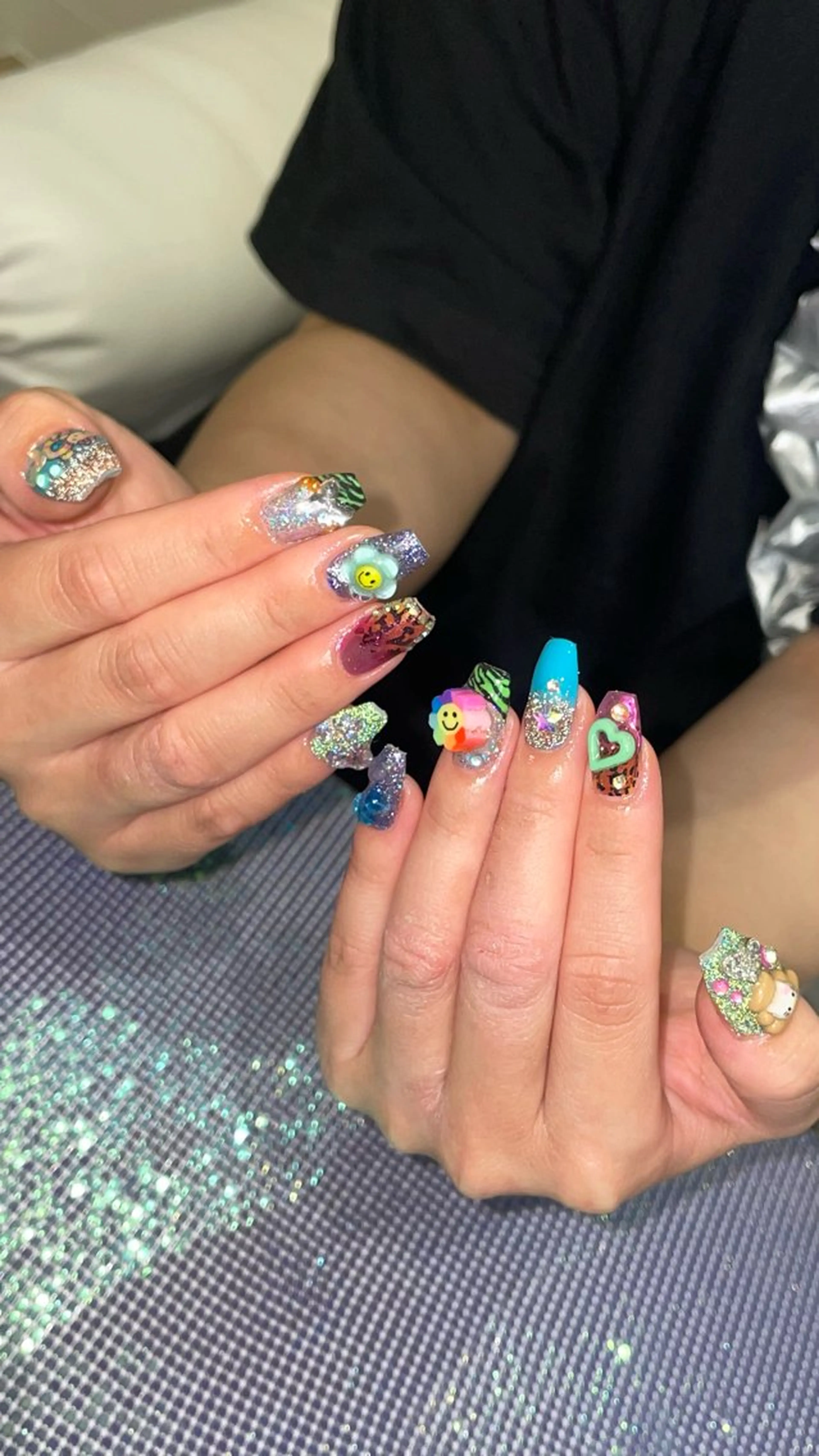 ネイル ハンドネイル RICO NAIL所属・RICO Nail パーツつけ放題🌈のネイルデザイン