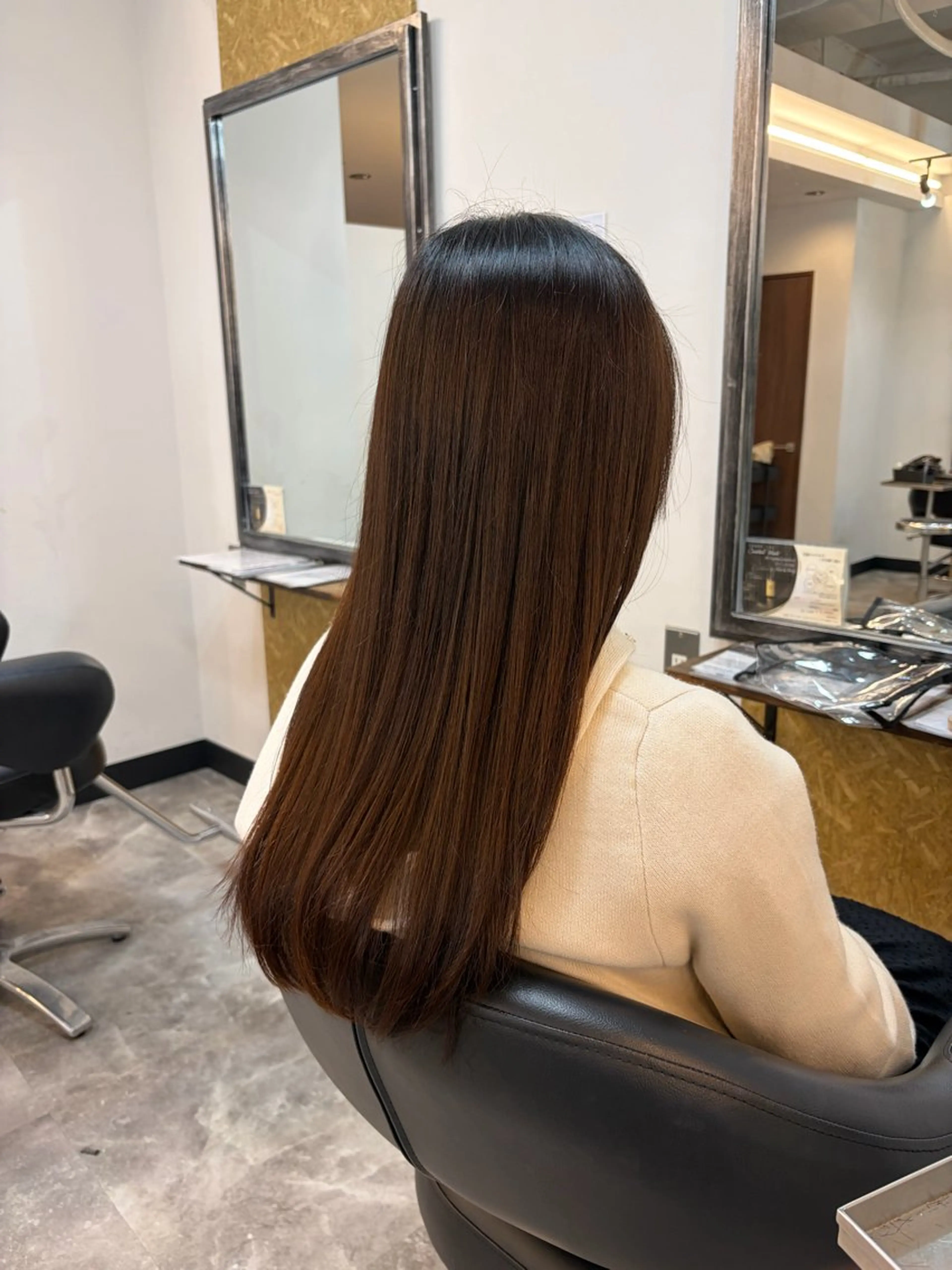 ロング レディースカット モデル無料🌼岩山のヘアスタイル