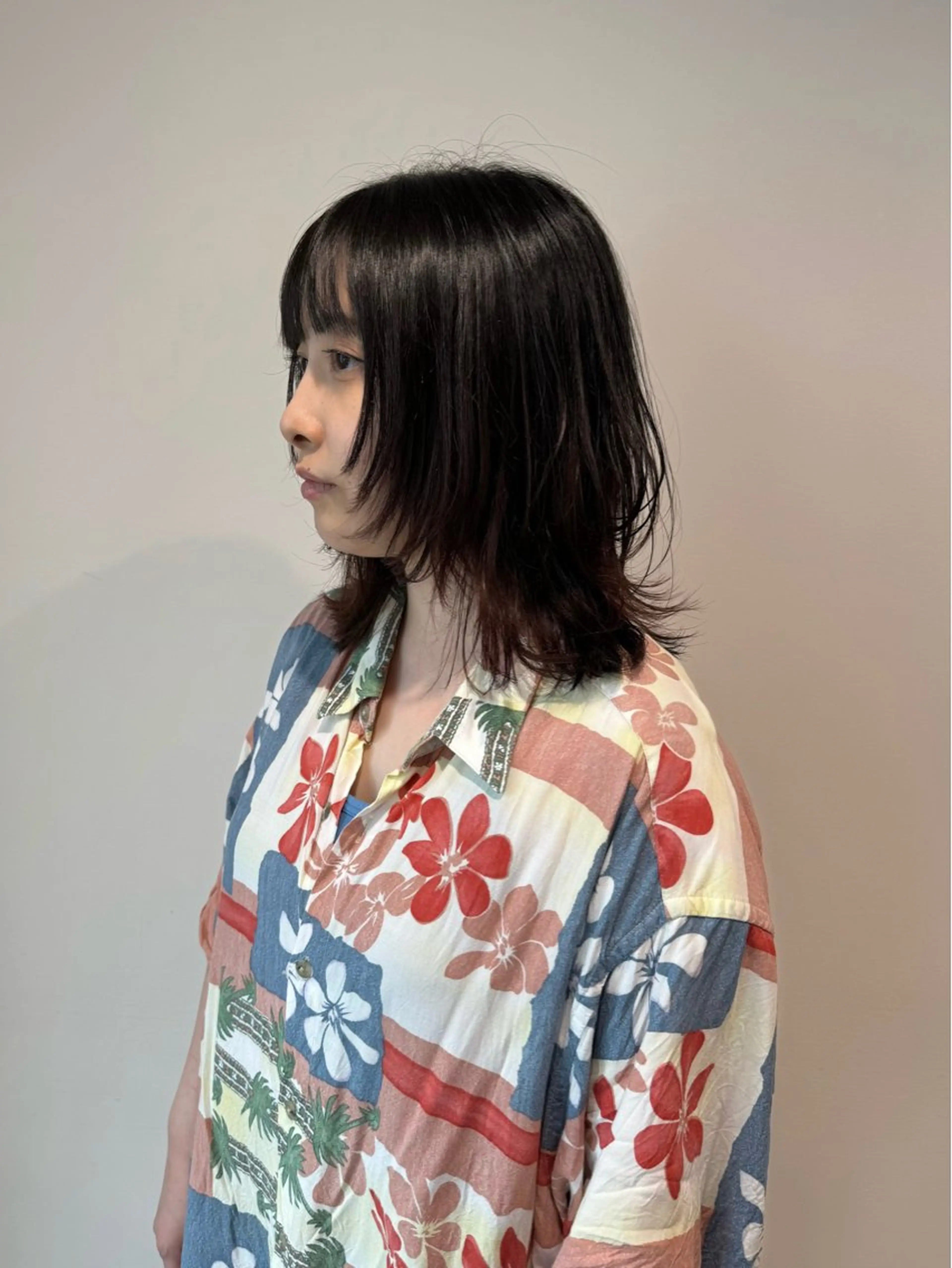 ミディアム ミディアムレイヤー レイヤーカット 渡邉 涼香のヘアスタイル